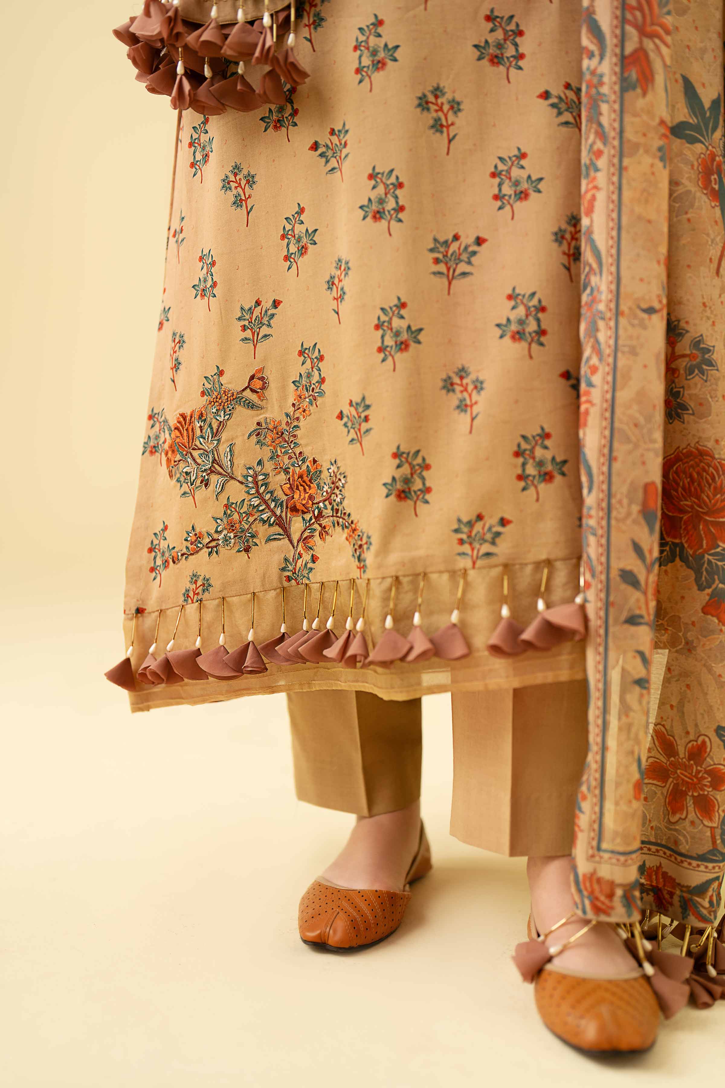 2 Piece - Printed Embroidered Suit - 42401574 - Image 4