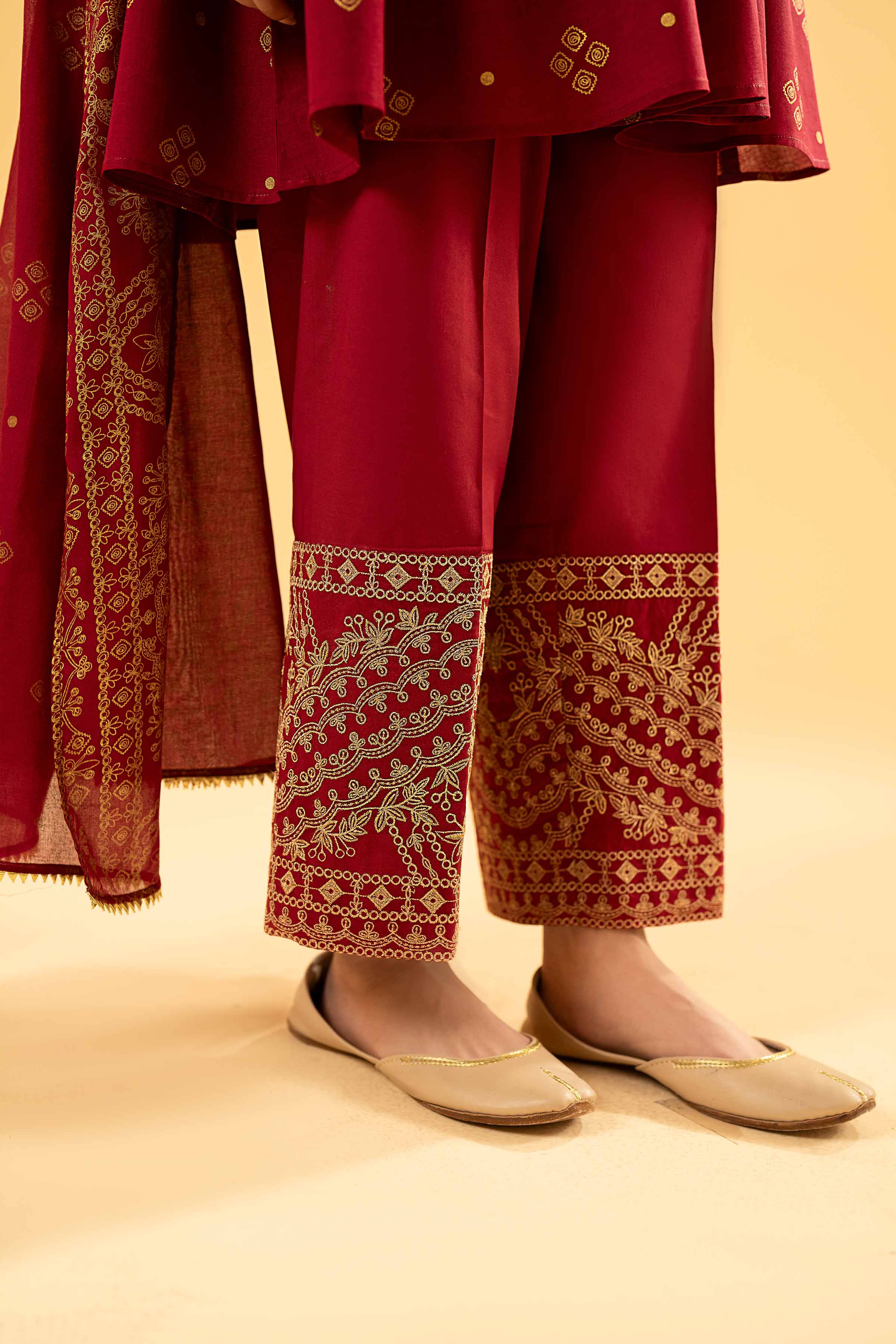 3 Piece - Gold Printed Embroidered Suit - 42401859 - Image 7
