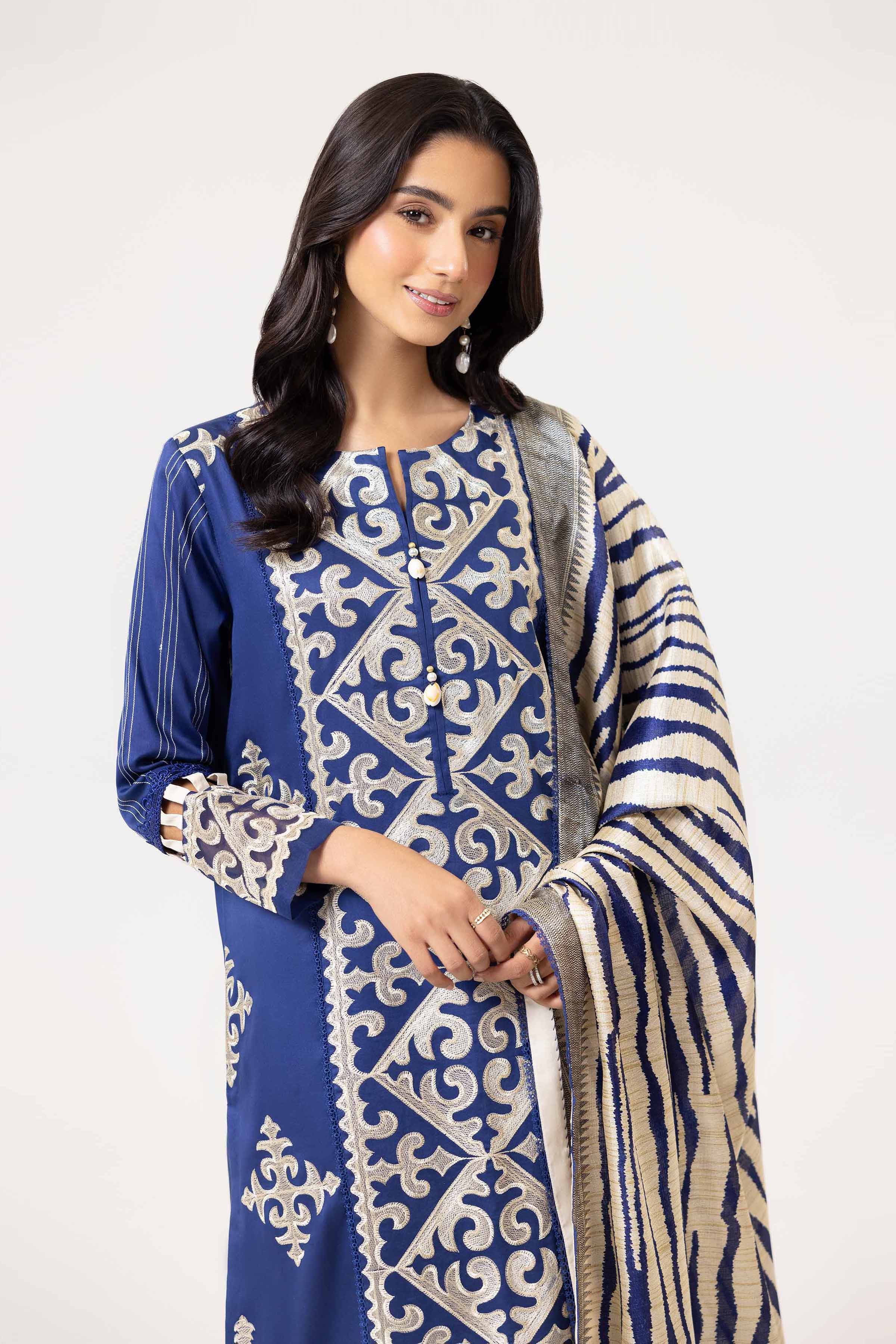 3 Piece - Embroidered Suit - 42402175 - Image 2