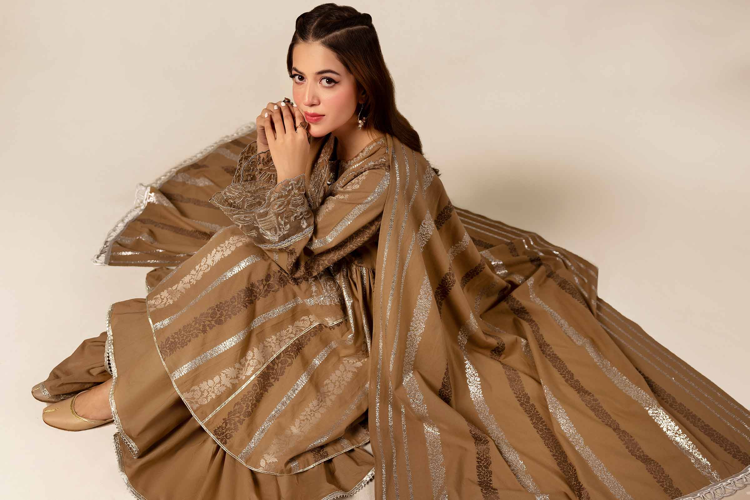 3 Piece - Jacquard Embroidered Suit - 42404376 - Image 6