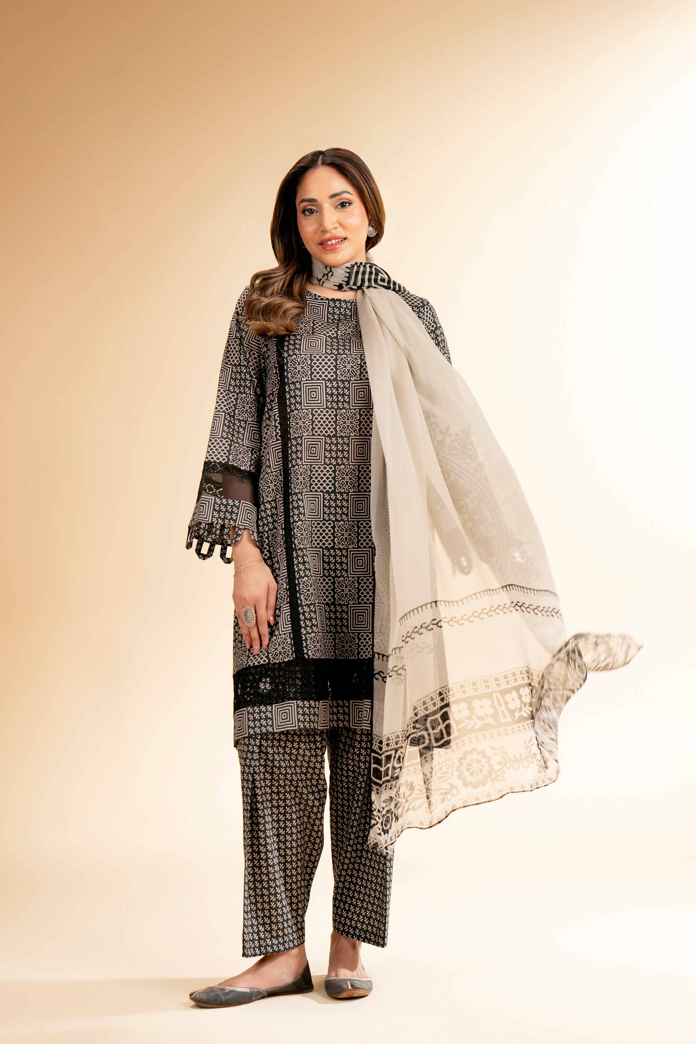 3 Piece - Printed With Laces Suit - 42501334 - Image 6