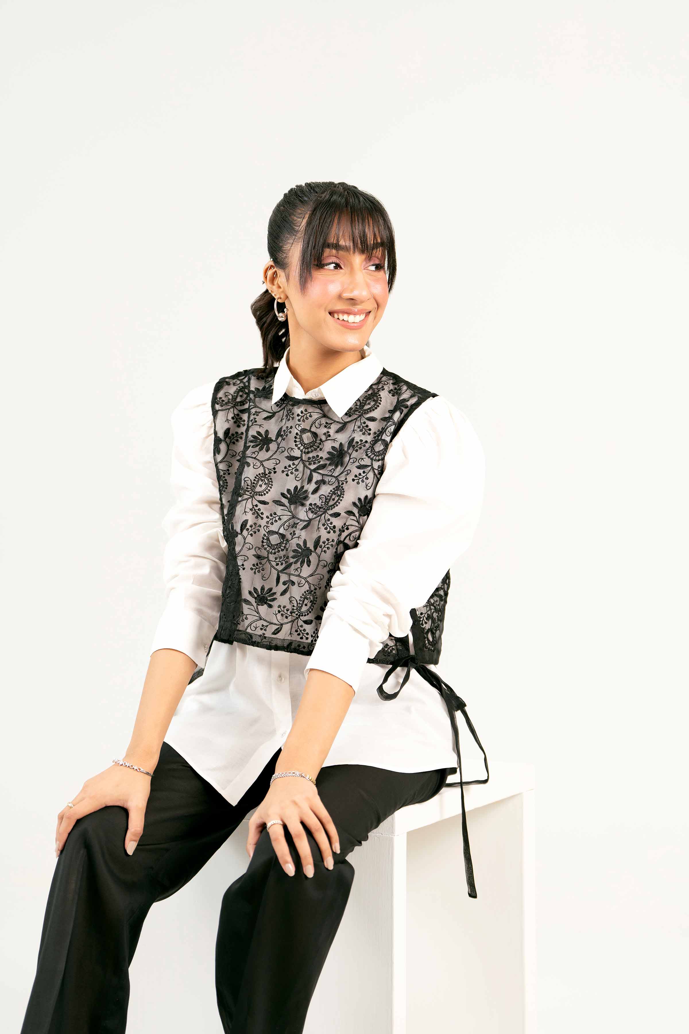 3 Piece - Embroidered Suit - AS25-18 - Image 5