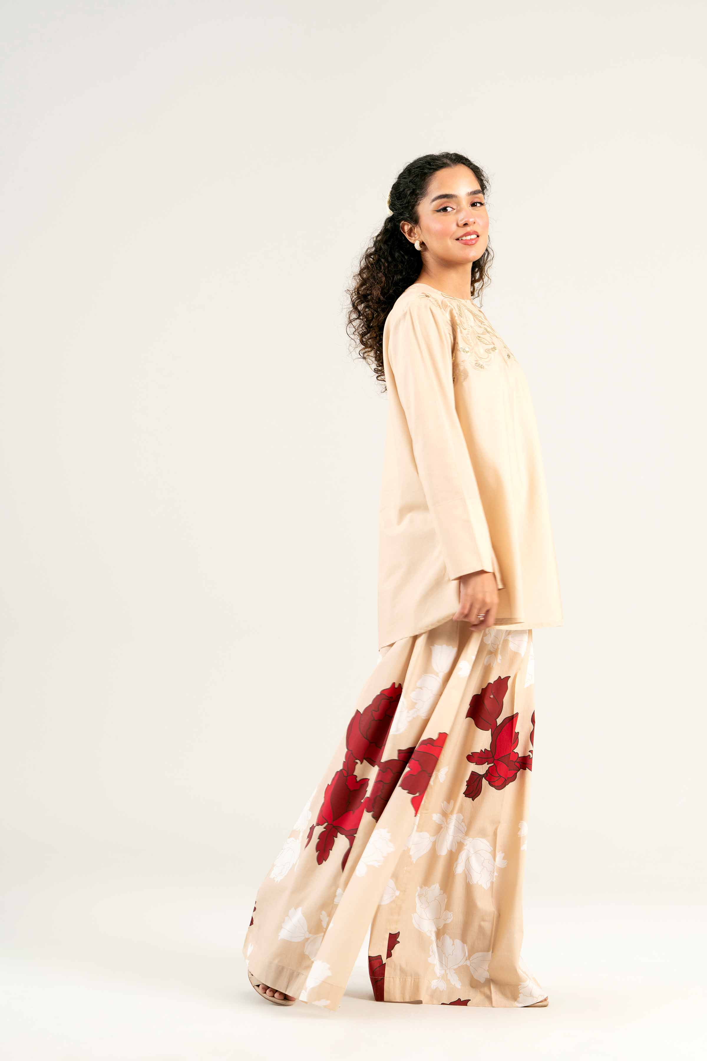 2 Piece - Printed Embroidered Suit - AS25-35 - Image 6