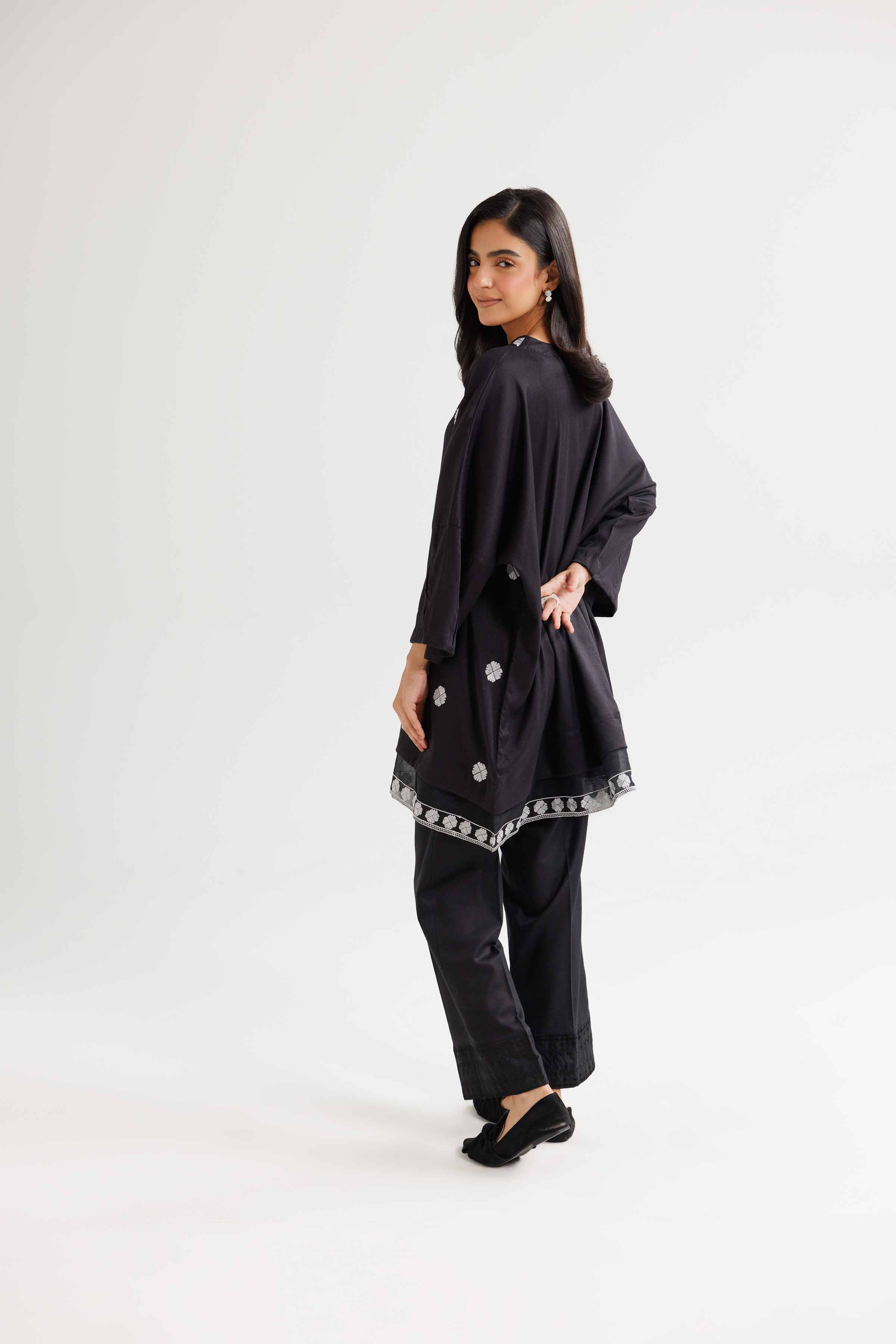 Embroidered Kimono - AW24-03 - Image 3