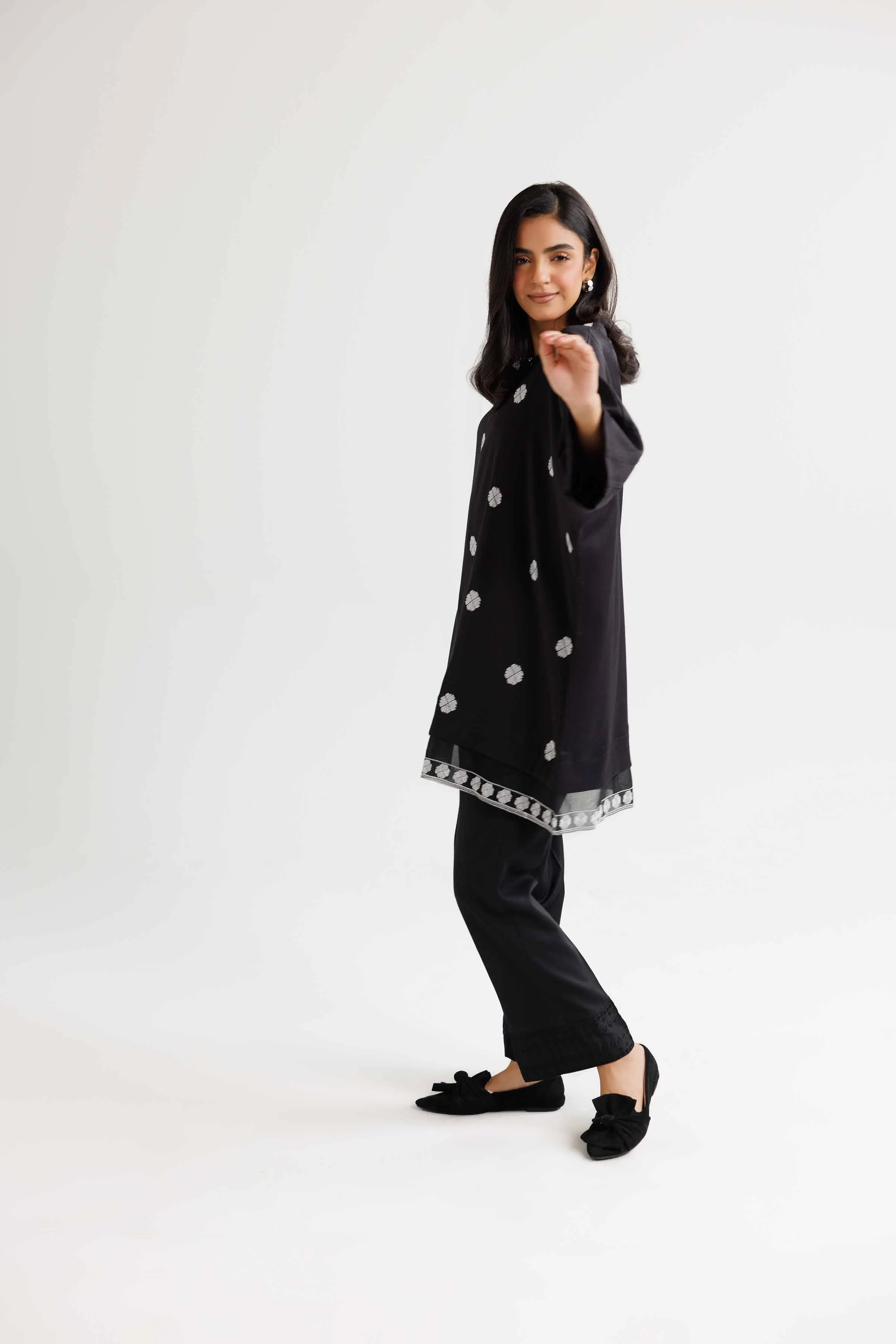 Embroidered Kimono - AW24-03 - Image 4