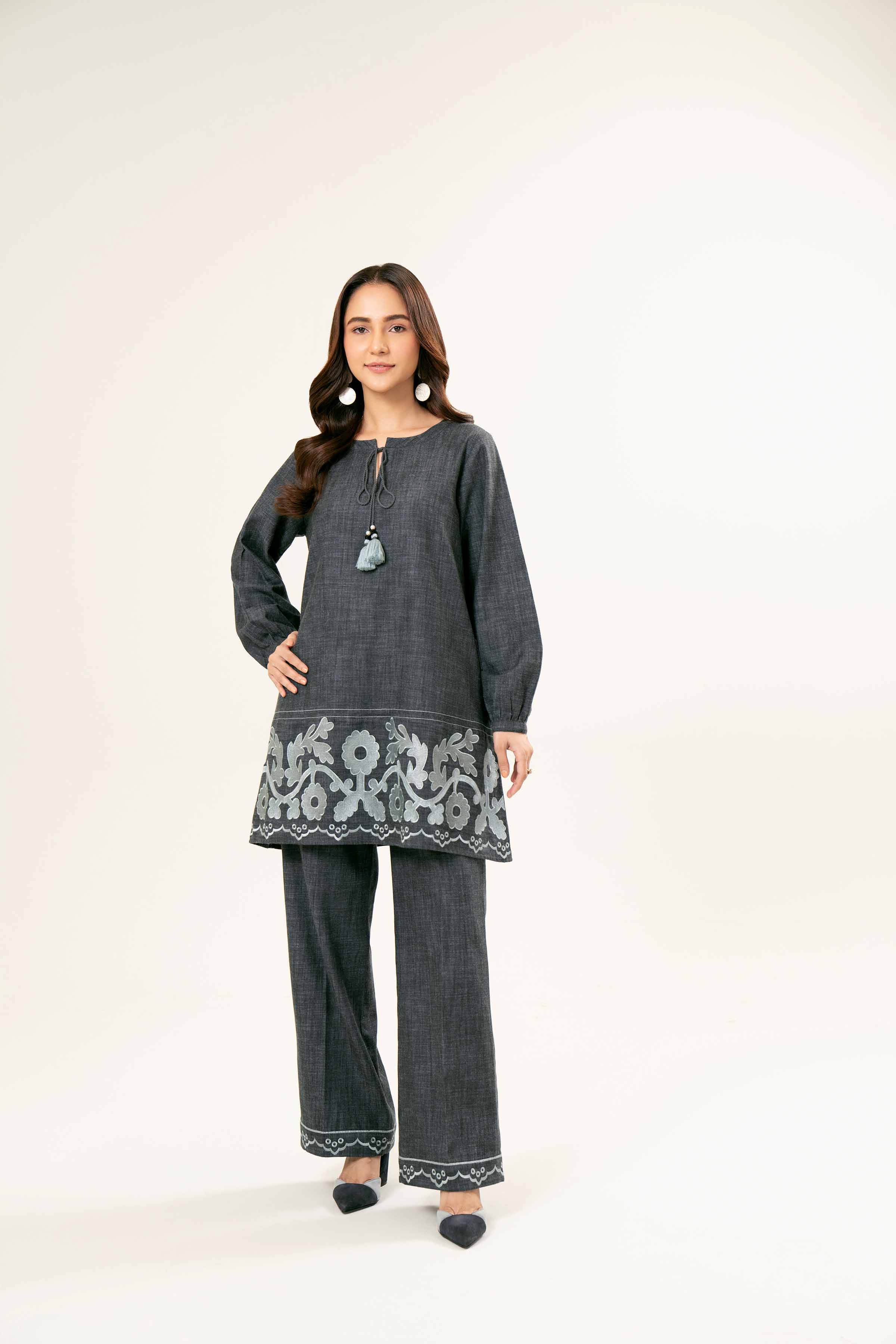 2 Piece - Embroidered Suit - AW24-44 - Image 4