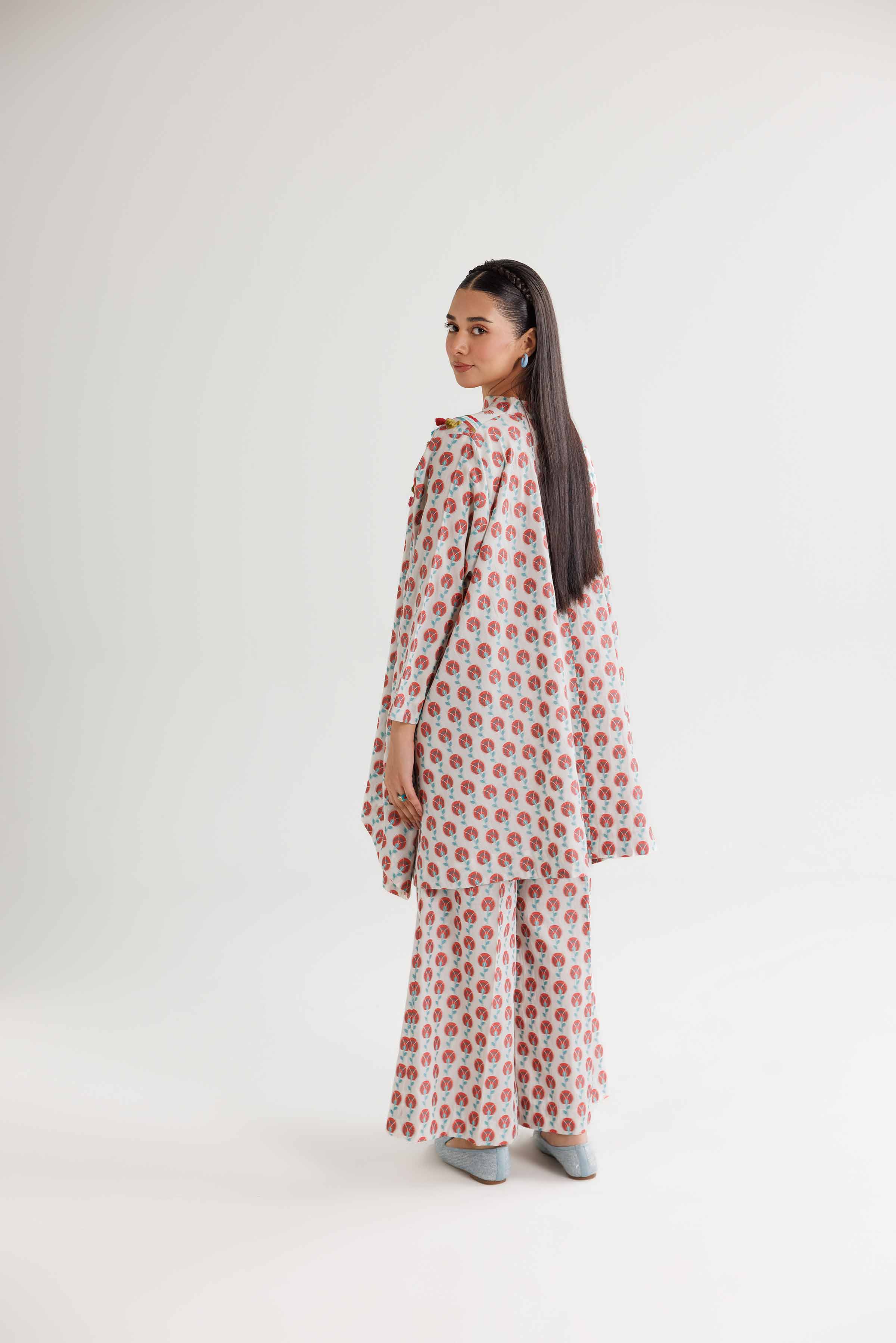 2 Piece - Embroidered Suit - FW24-35 - Image 3