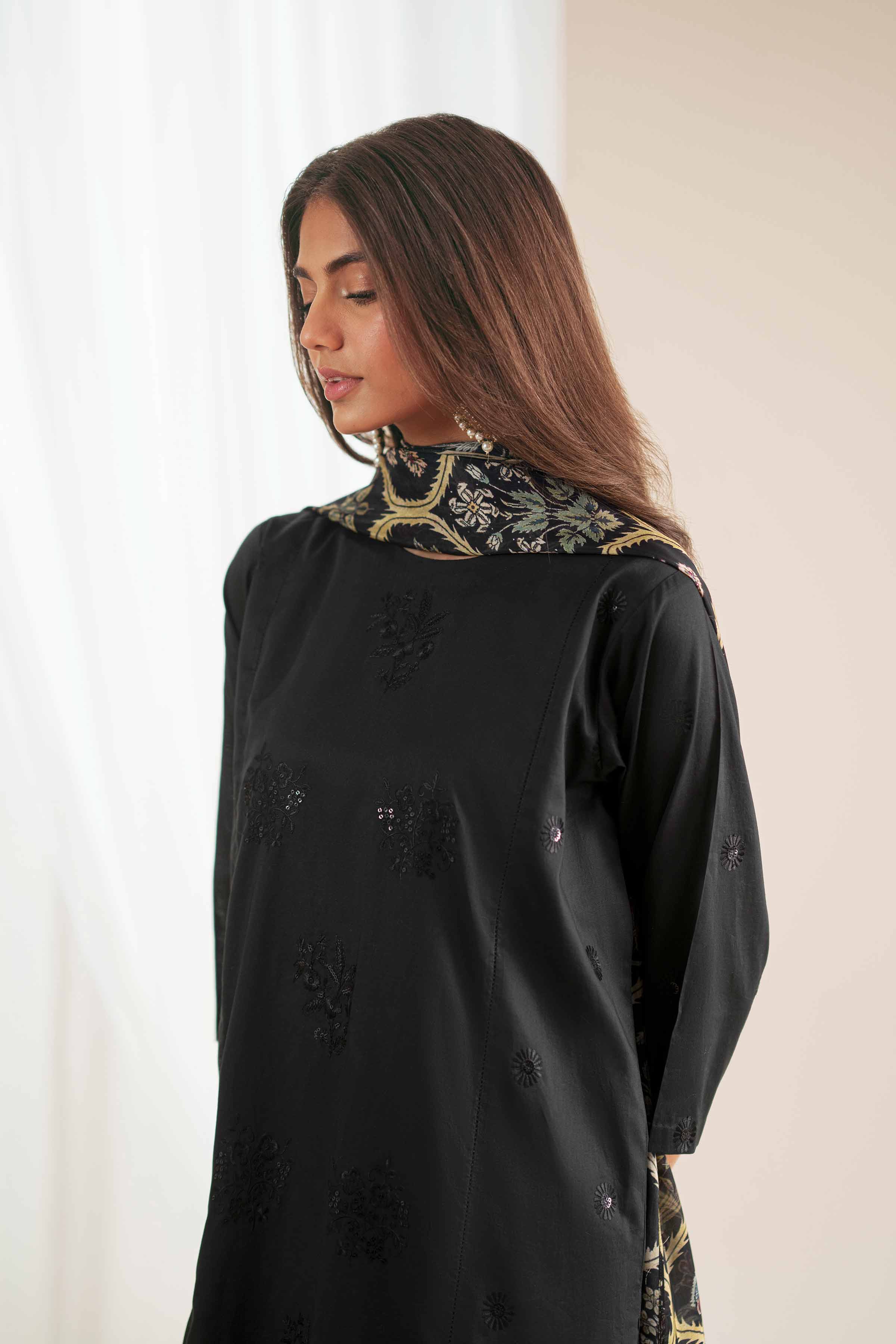 3 Piece - Embroidered Suit - KFS25-109 - Image 9