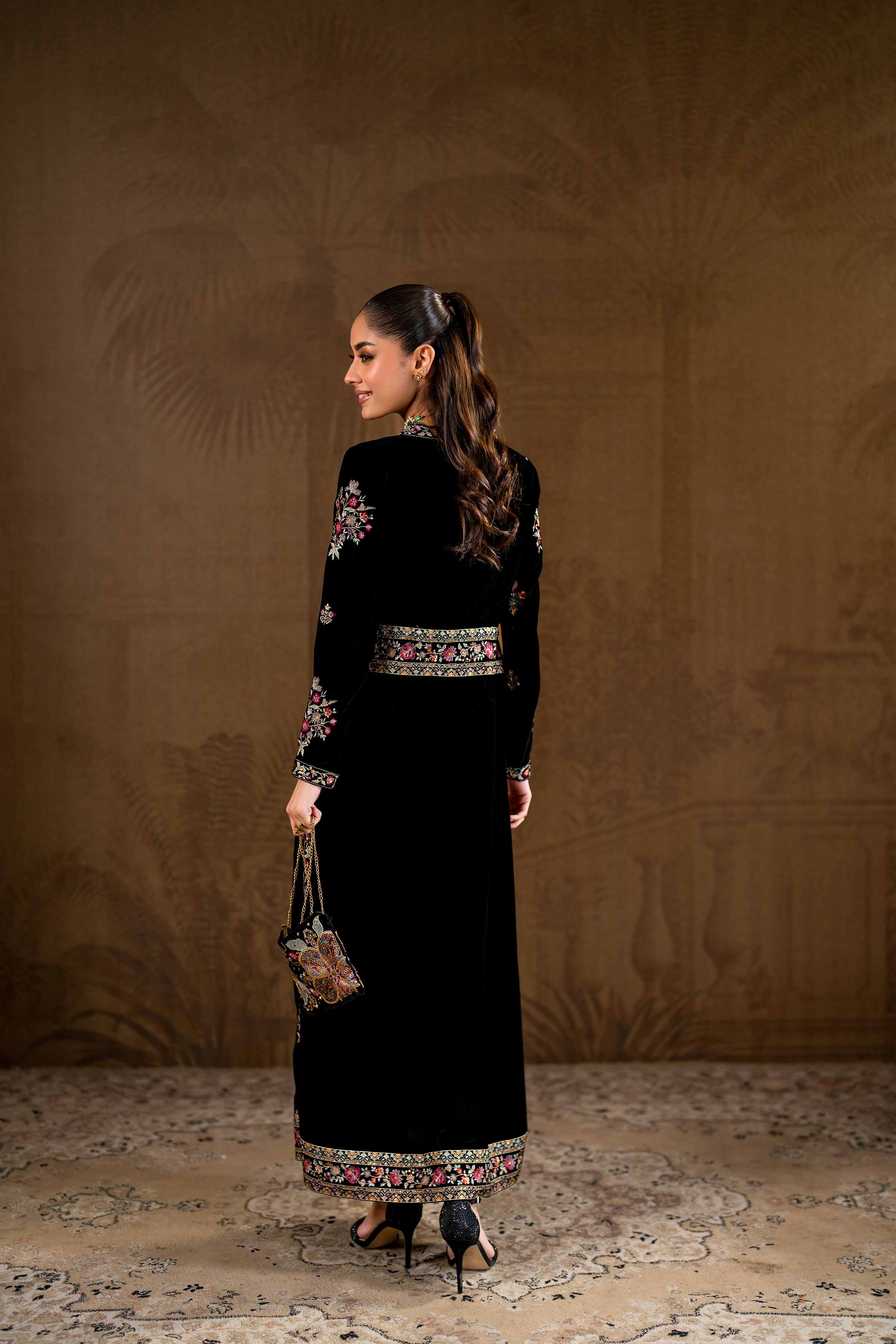 2 Piece - Embroidered Suit - KFW24-02 - Image 3