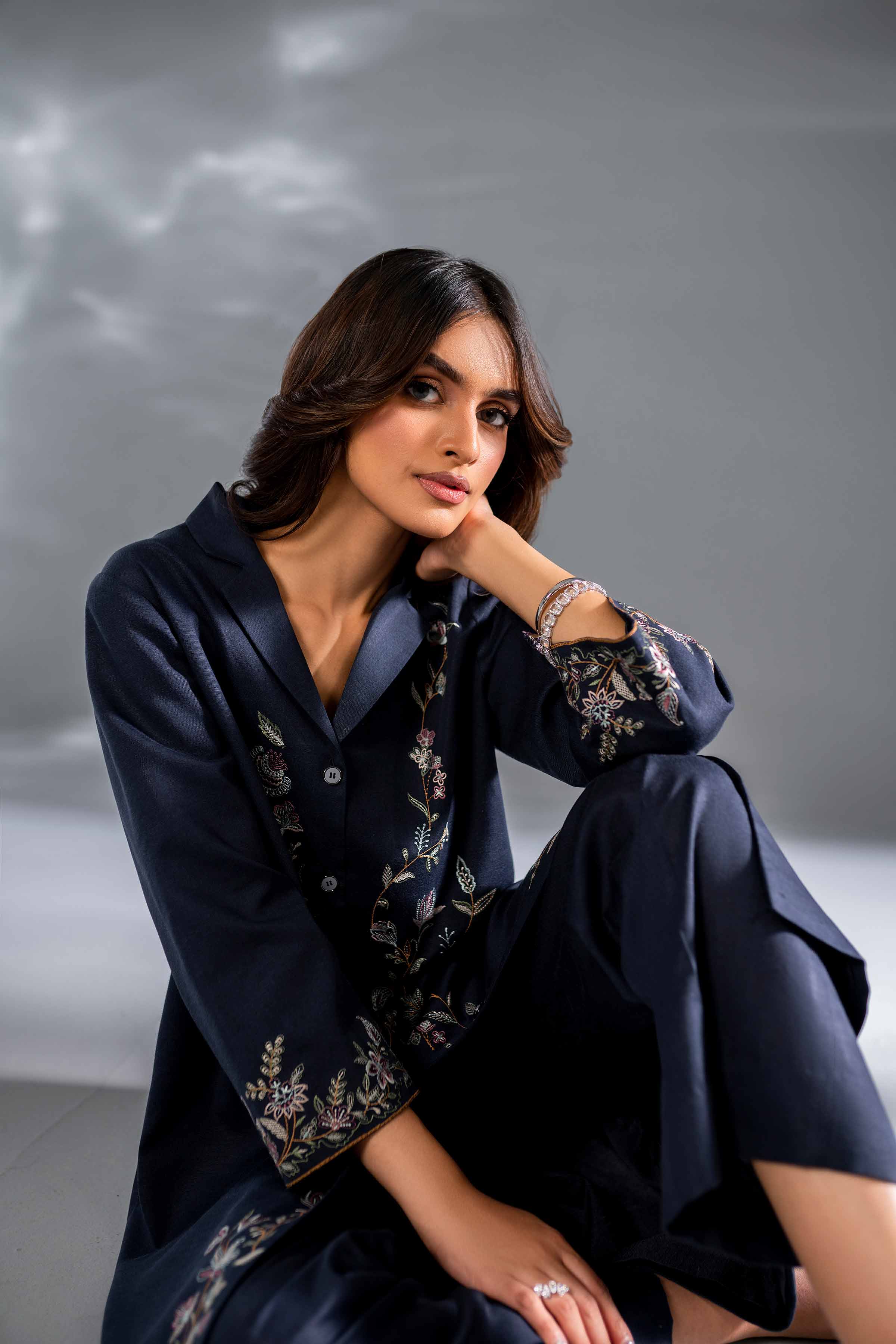 2 Piece - Embroidered Suit - KFW24-107 - Image 4