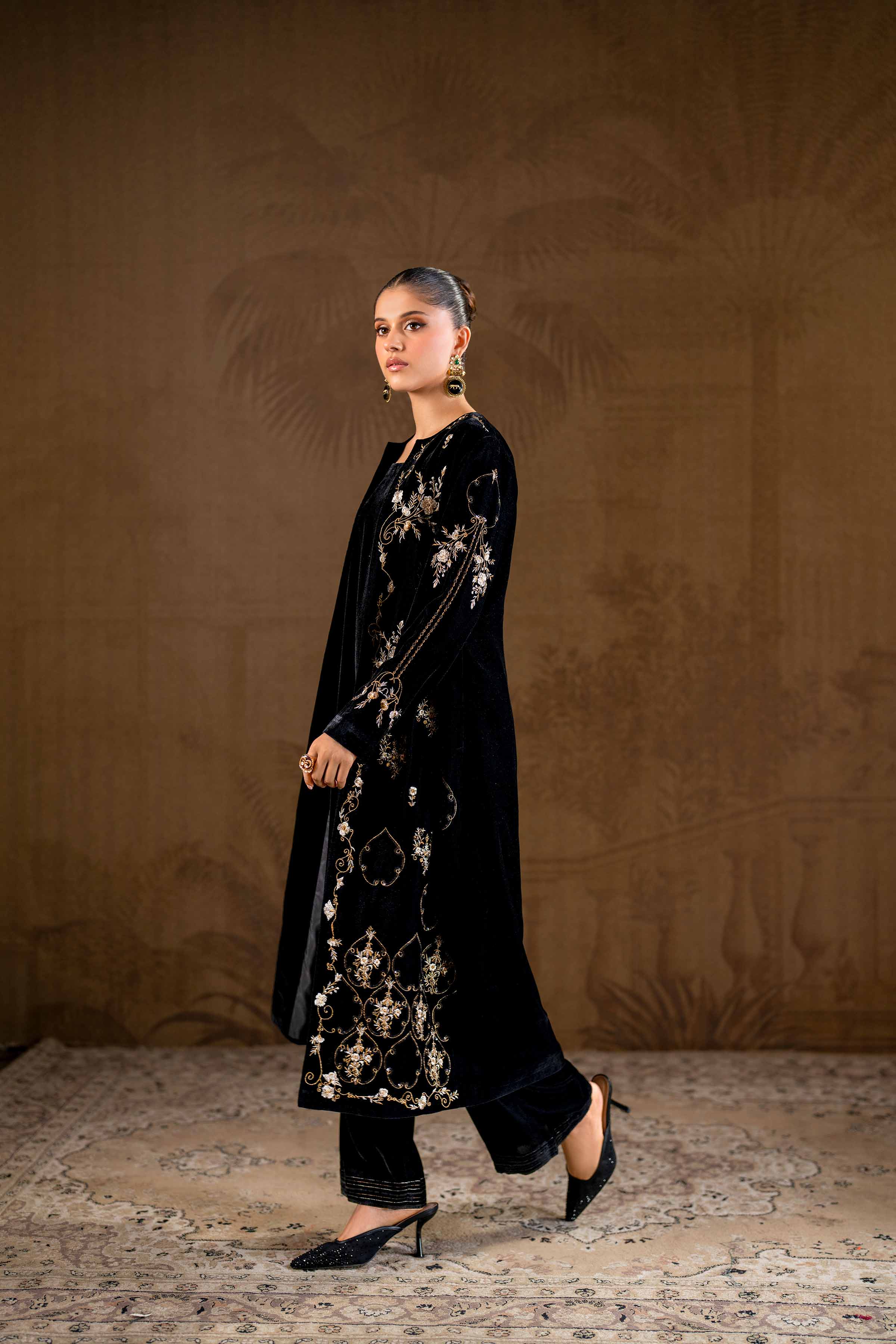 2 Piece - Embroidered Suit - KFW24-12 - Image 3