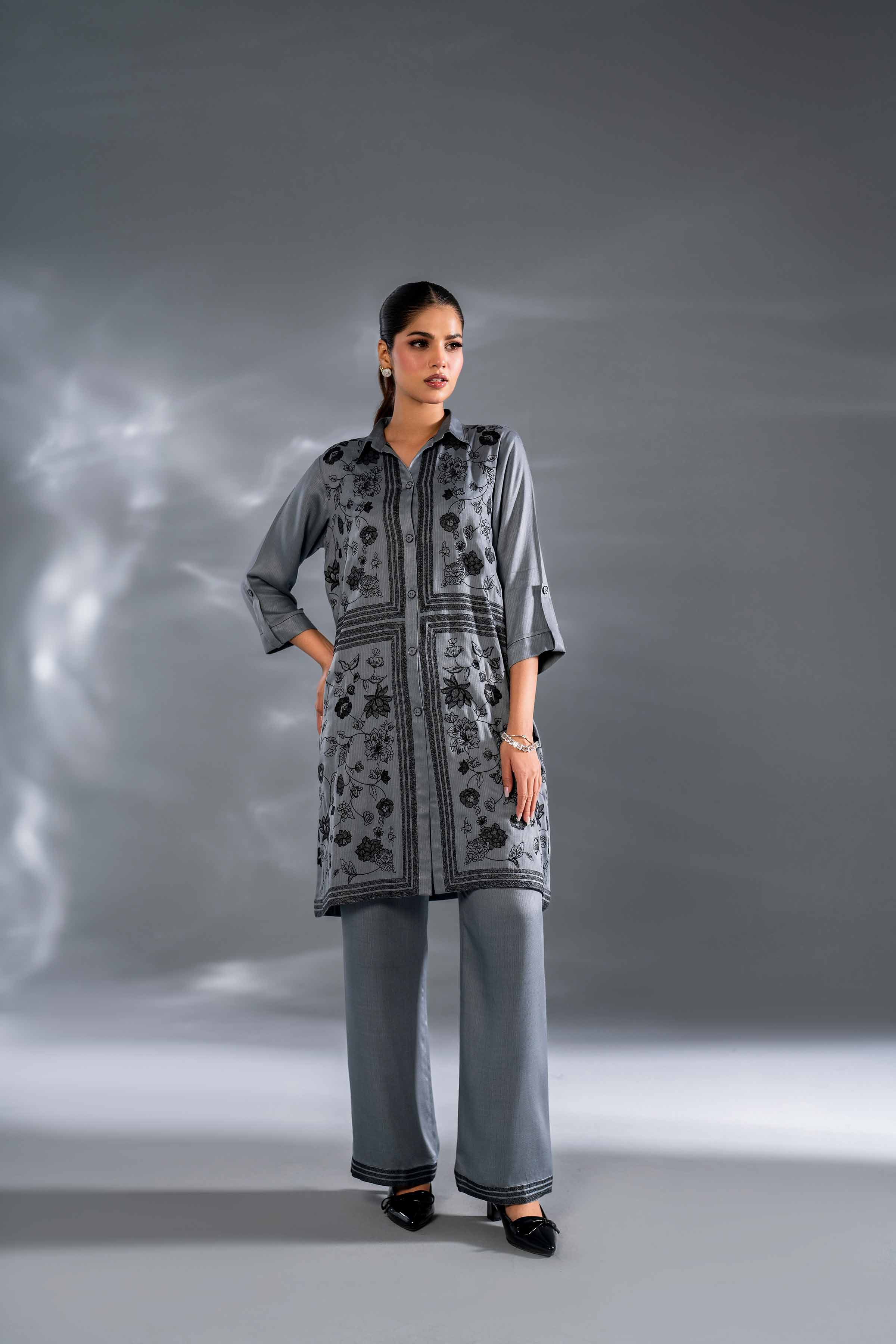 2 Piece - Embroidered Suit - KFW24-126 - Image 4
