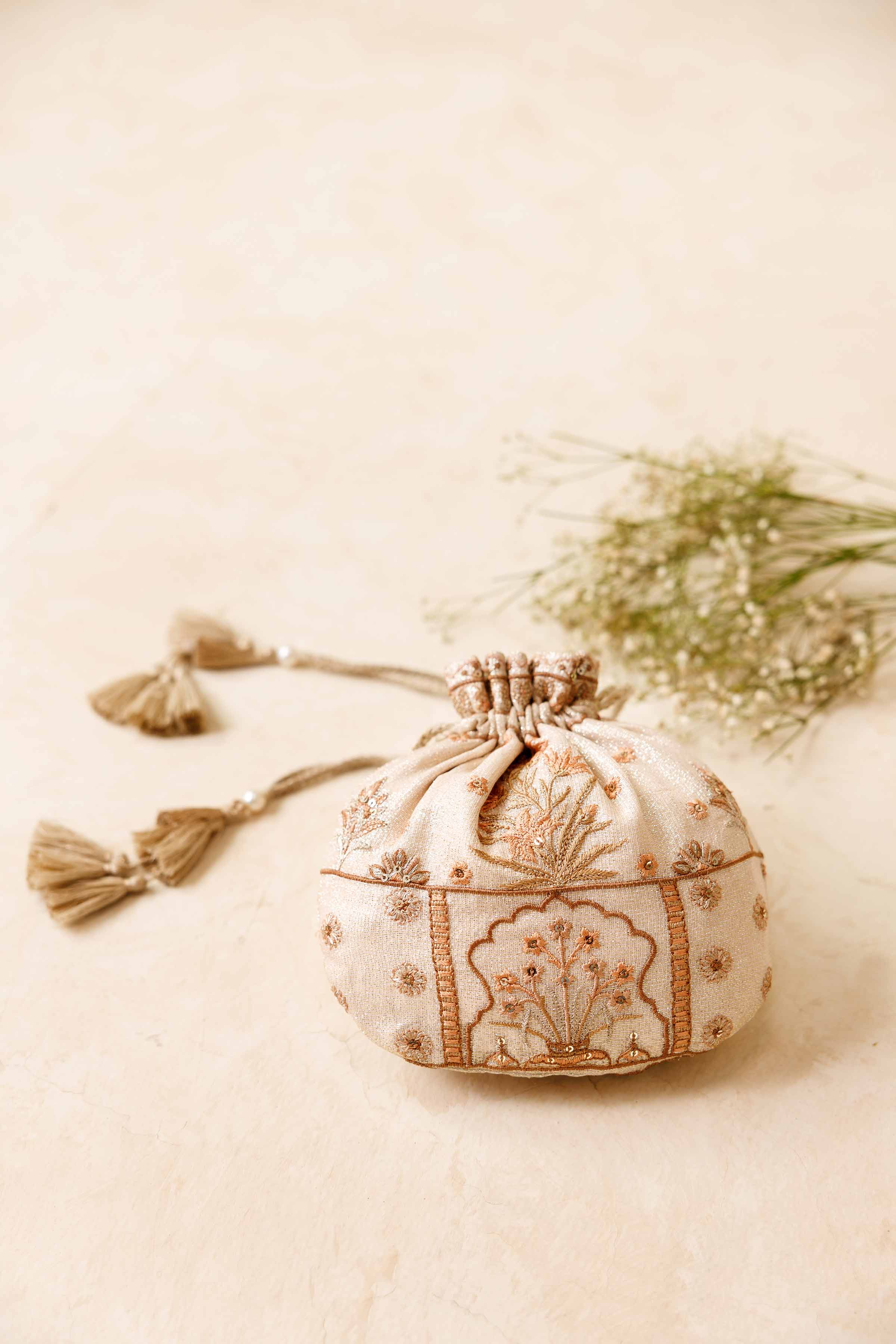 Embroidered Pouch - KFW25-144 - Image 4