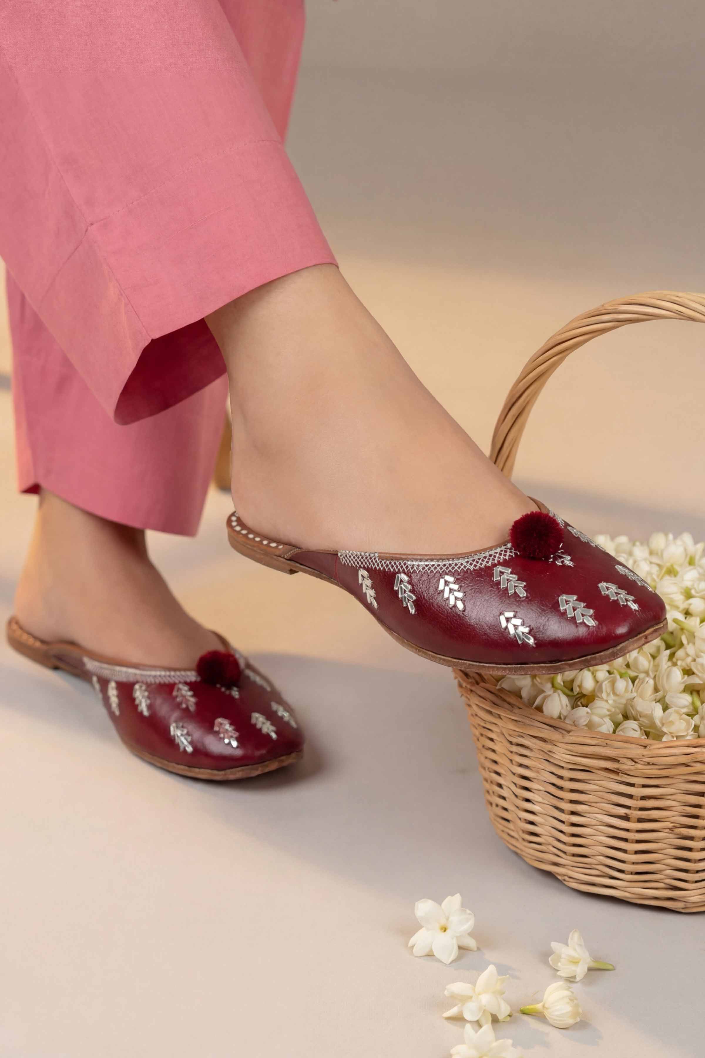 Maroon Khussa-1596983722 - Image 3