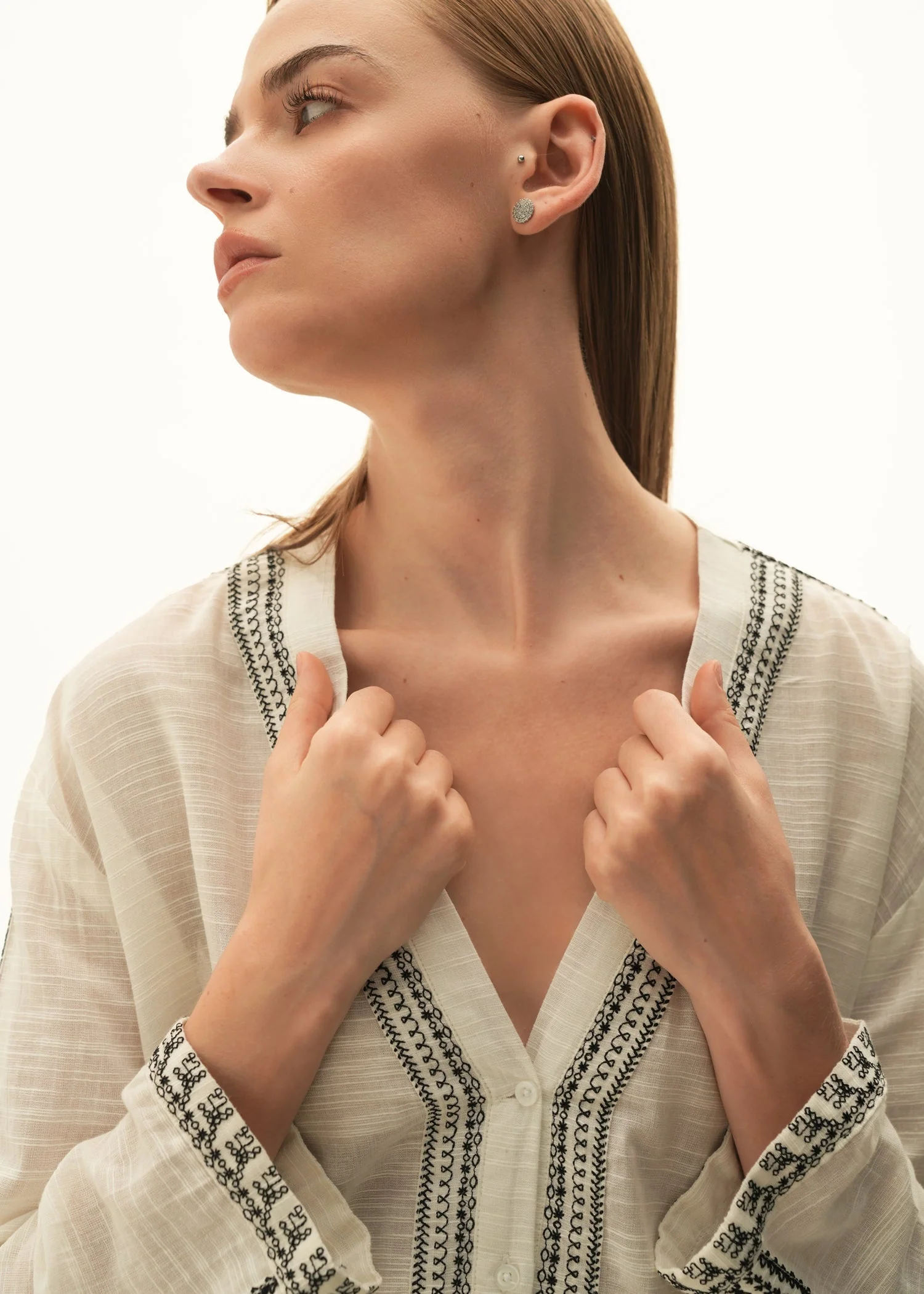 Embroidered Cotton Blouse - KOA - Image 3