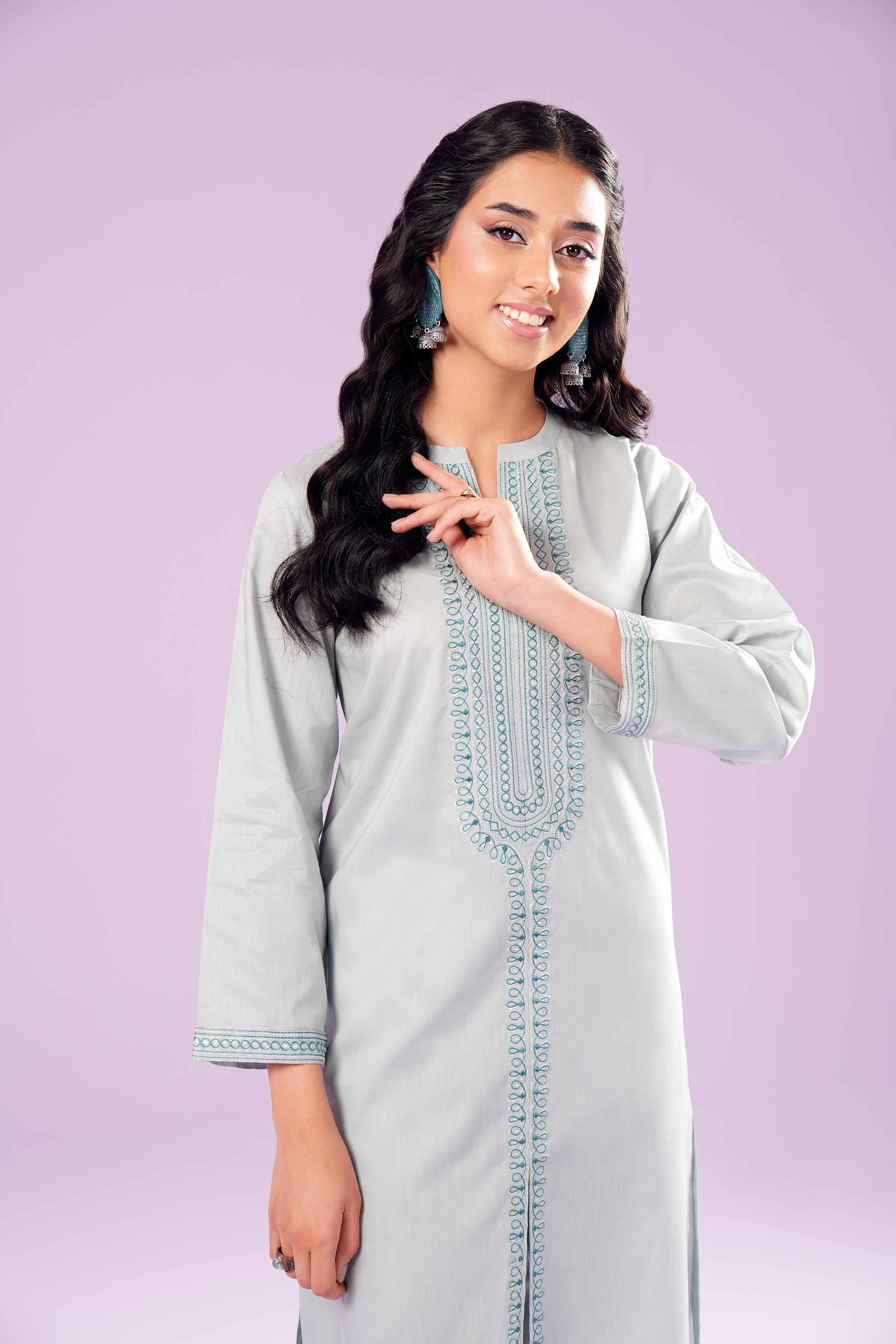 2 Piece - Embroidered Suit - PE24-109 - Image 4