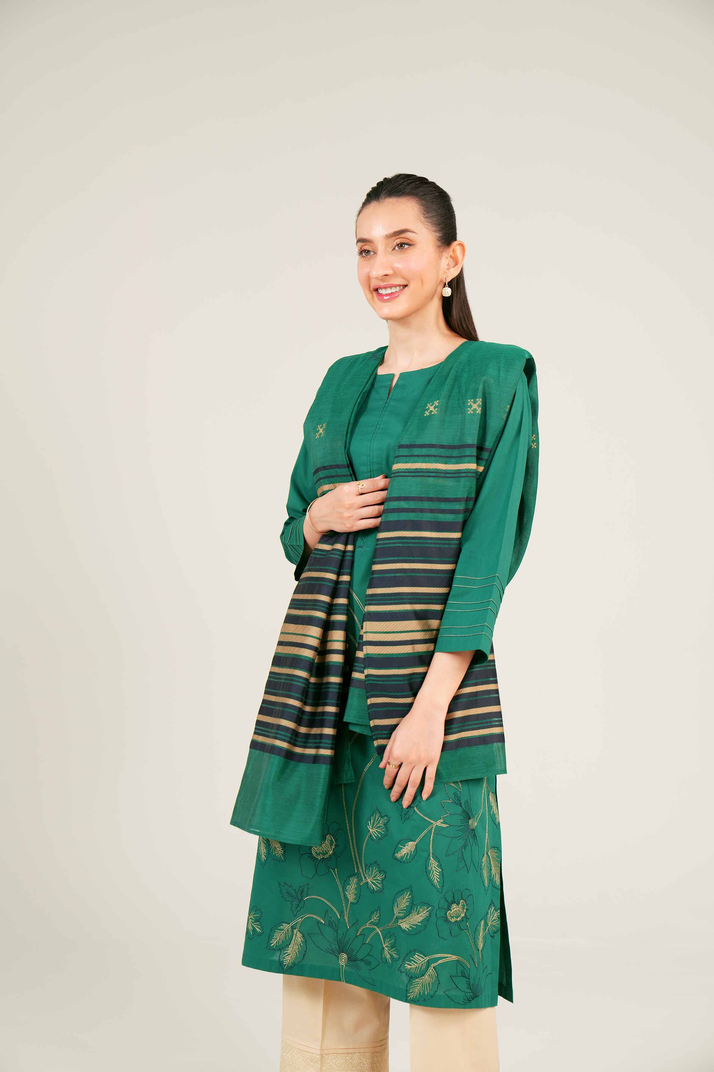2 Piece - Embroidered Suit - PE24-95 - Image 4