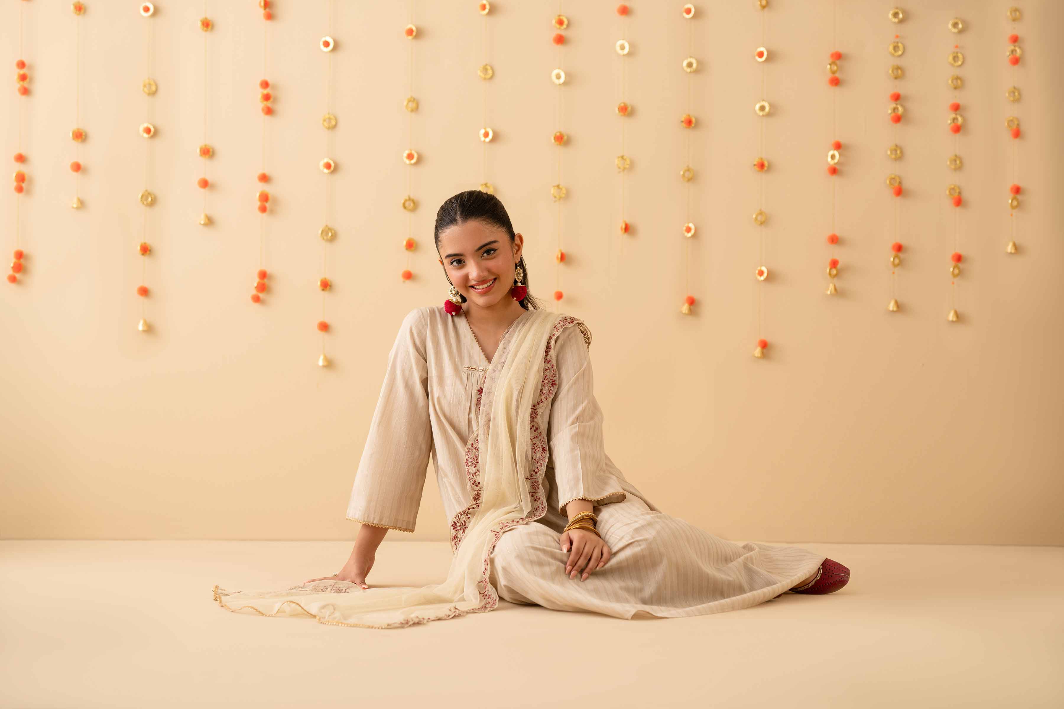 3 Piece - Embroidered Suit - PE25-135 - Image 14