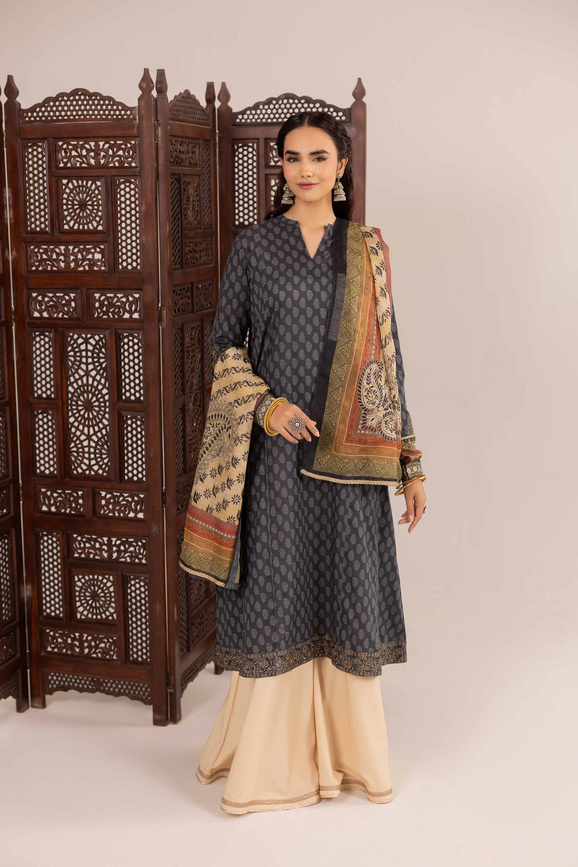 2 Piece - Printed Embroidered Suit - PE25-137 - Image 5