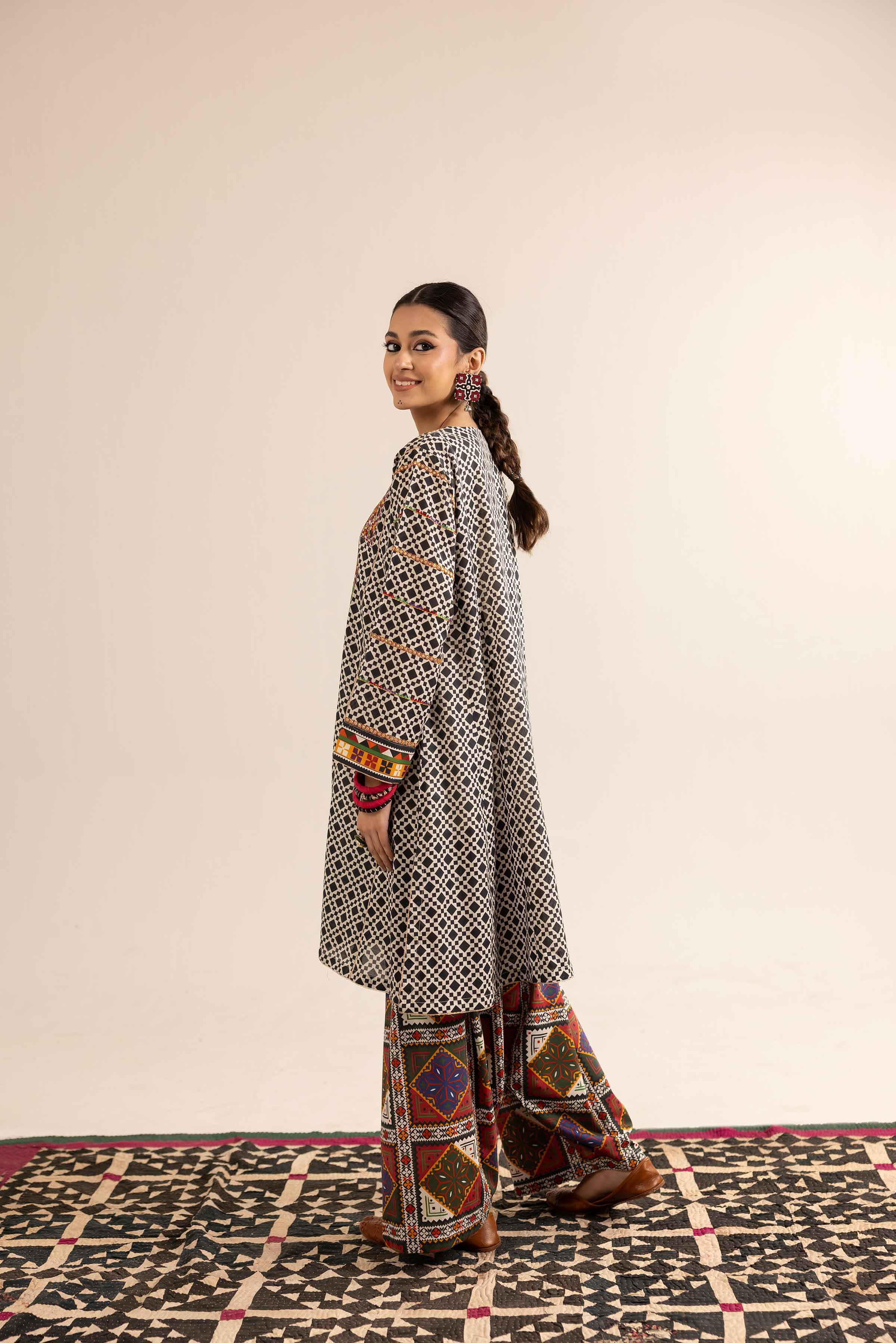 2 Piece - Printed Embroidered Suit - PE25-147 - Image 3