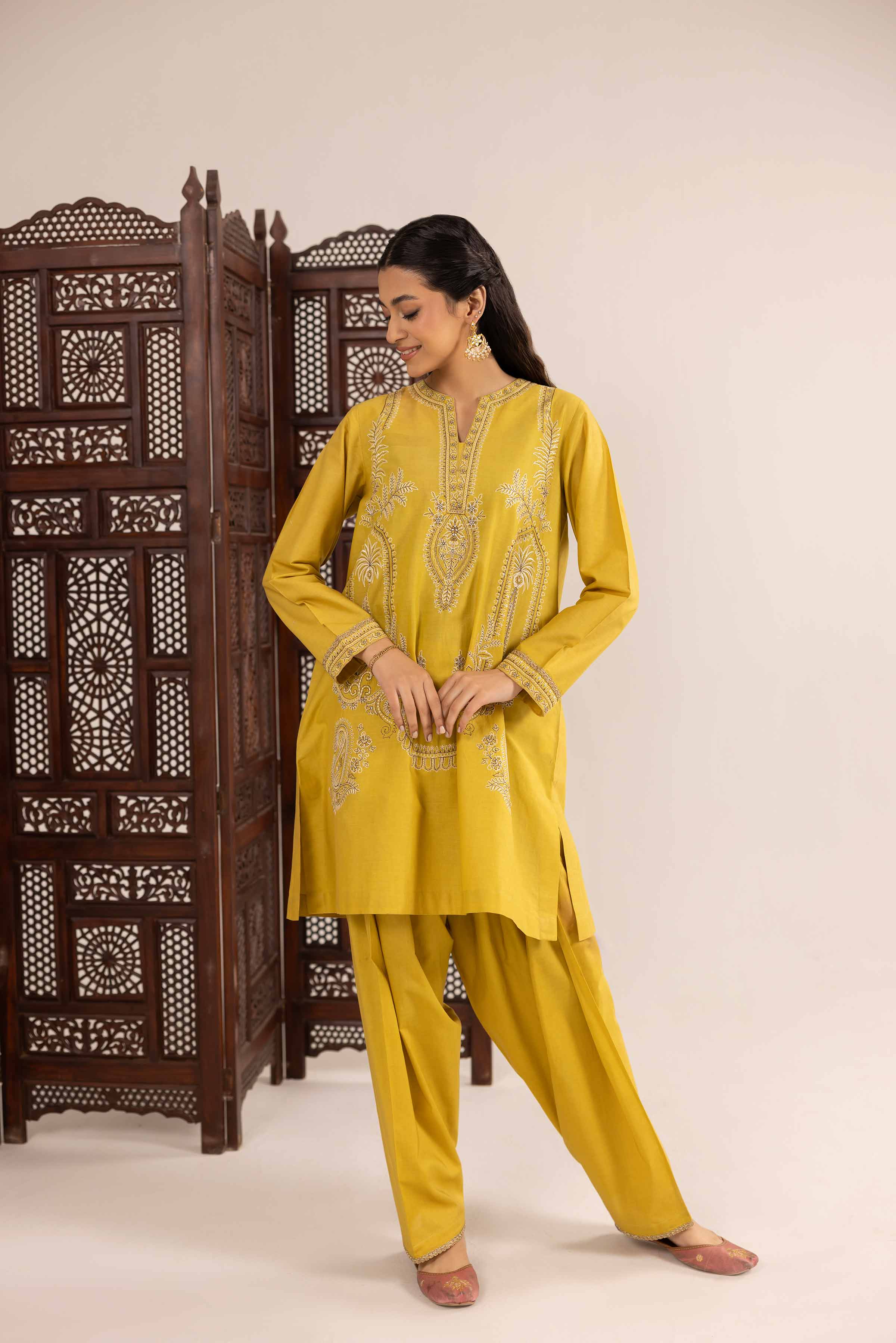 2 Piece - Embroidered Suit - PE25-161 - Image 4