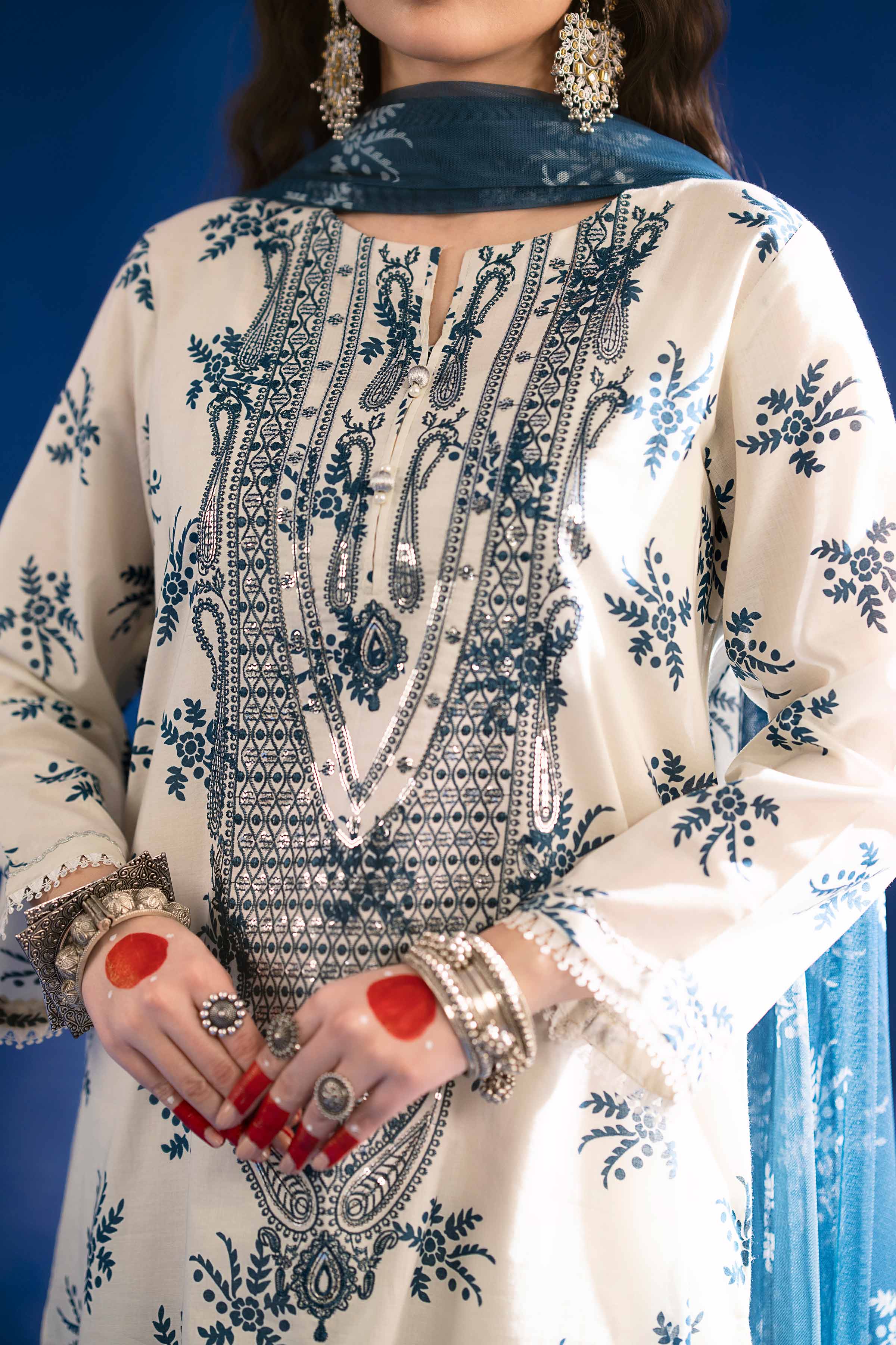 3 Piece - Printed Embroidered Suit - PE25-180 - Image 4