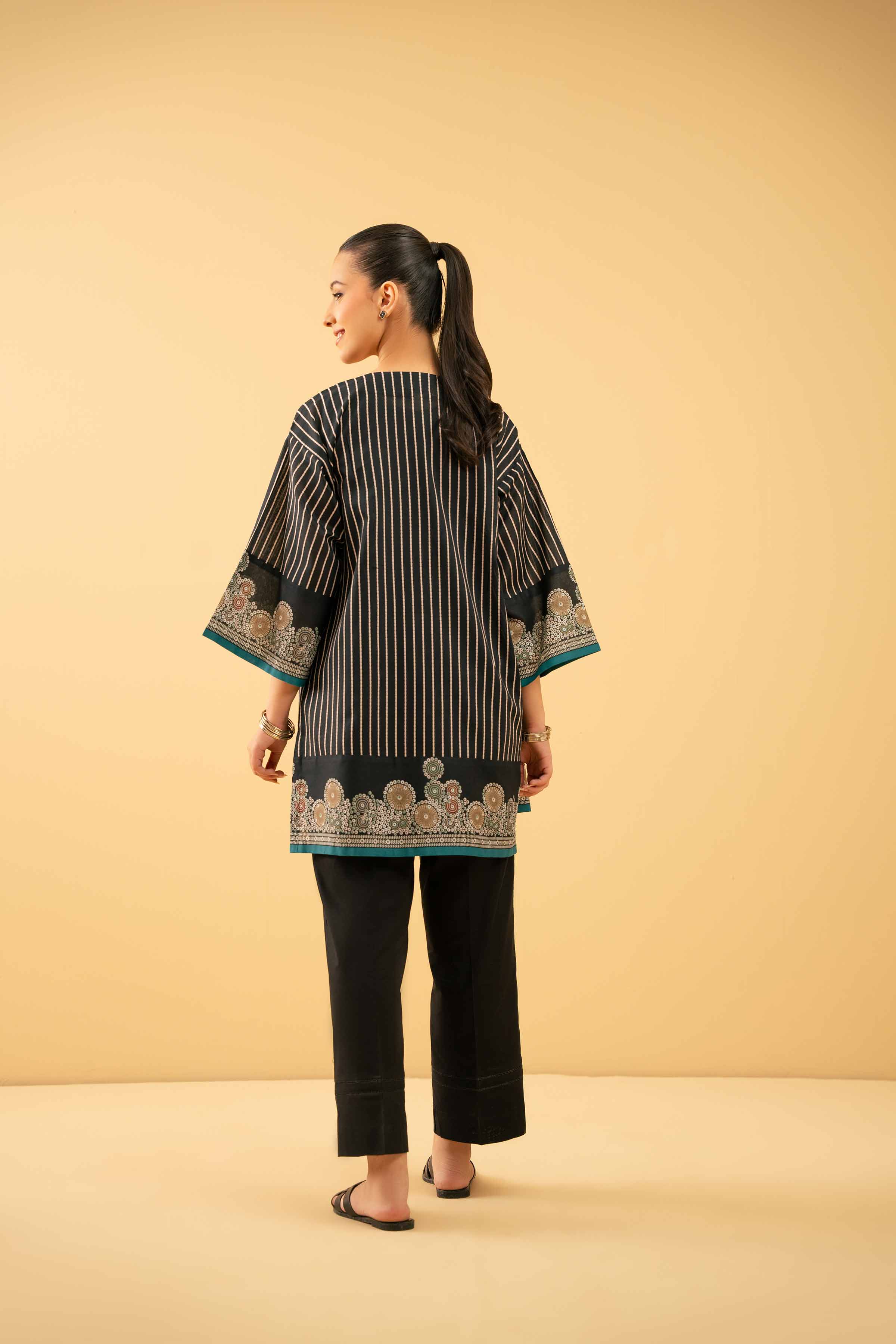 Printed Jacket - PE25-268 - Image 3