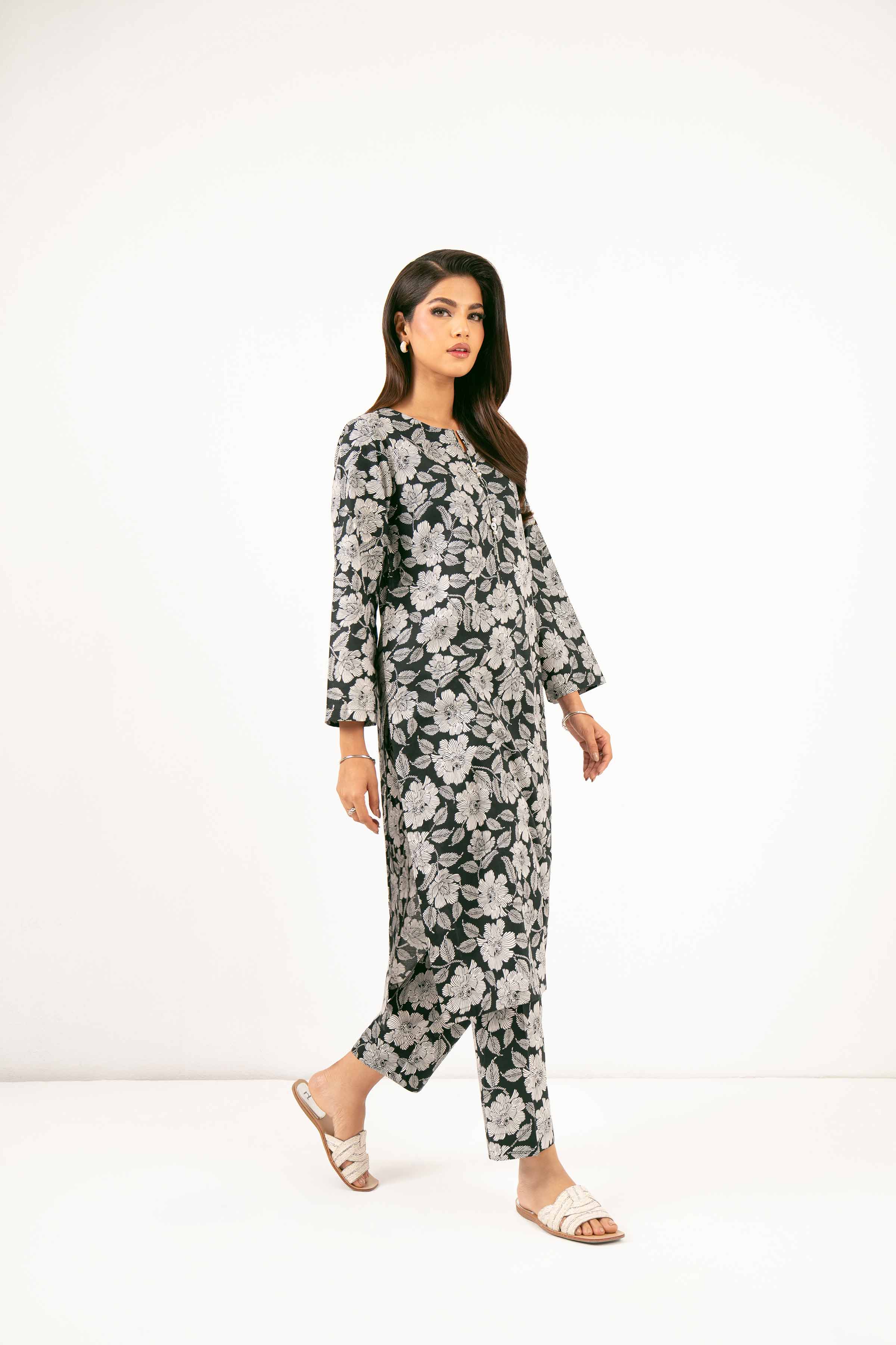 2 Piece - Printed Suit - PE25-287 - Image 4