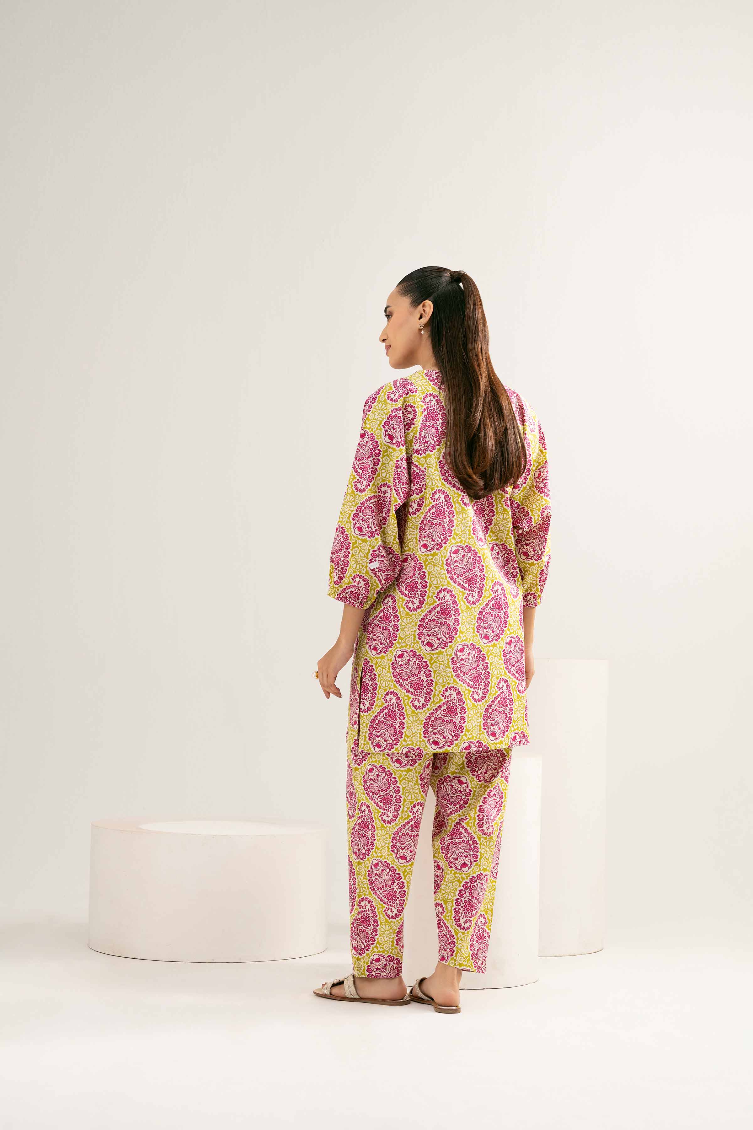 2 Piece - Printed Suit - PE25-399 - Image 3