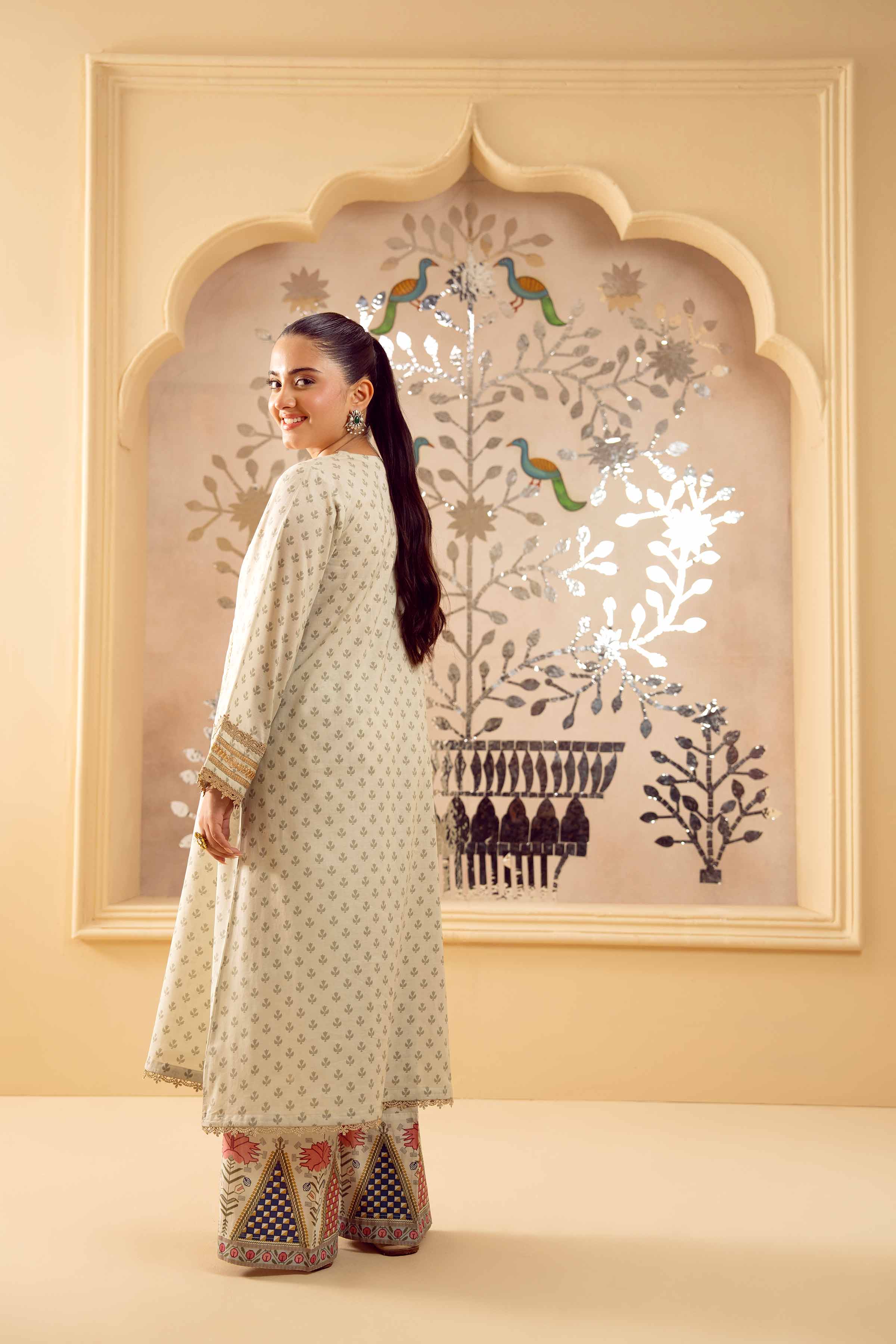 2 Piece - Printed Embroidered Suit - PE25-425 - Image 3