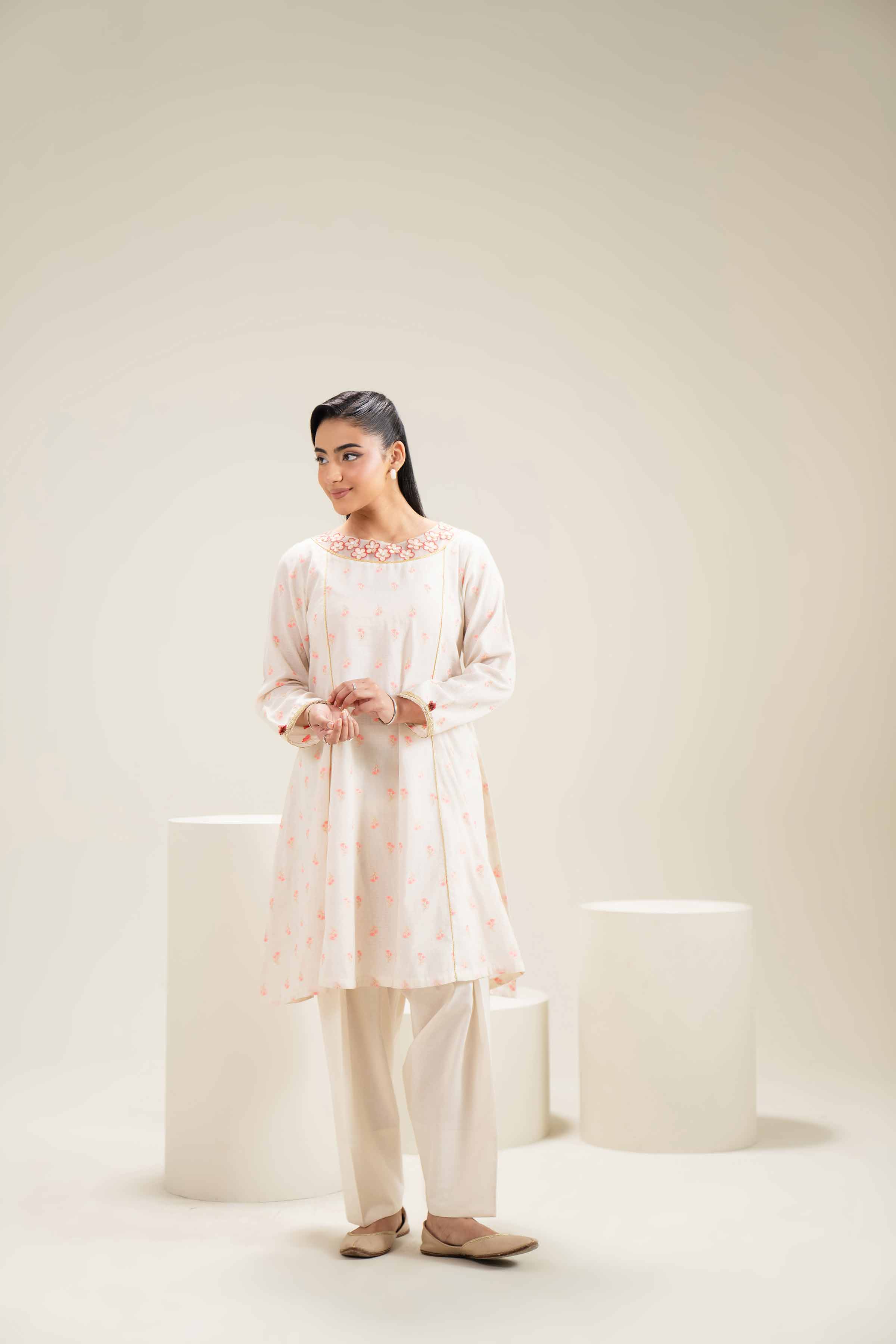 2 Piece - Embroidered Suit - PE25-44 - Image 5