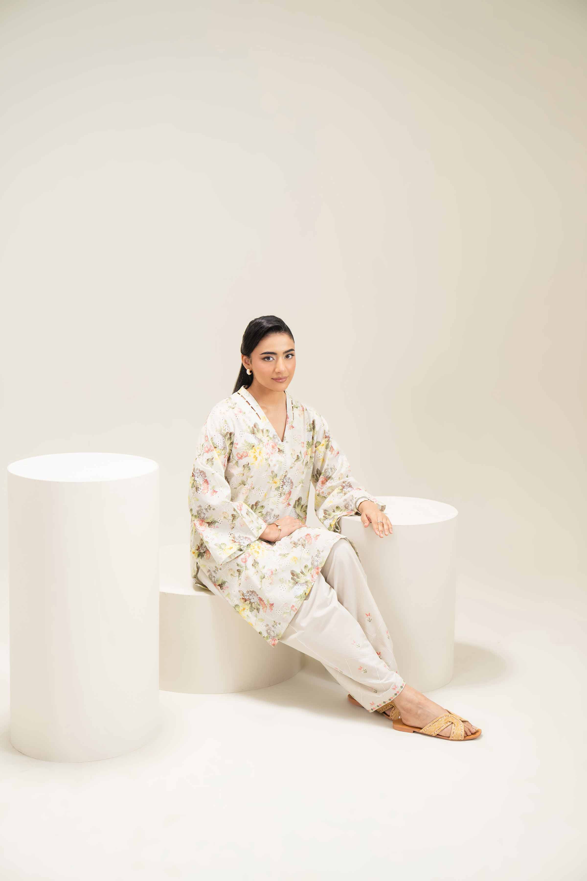 2 Piece - Printed Embroidered Suit - PE25-450 - Image 4