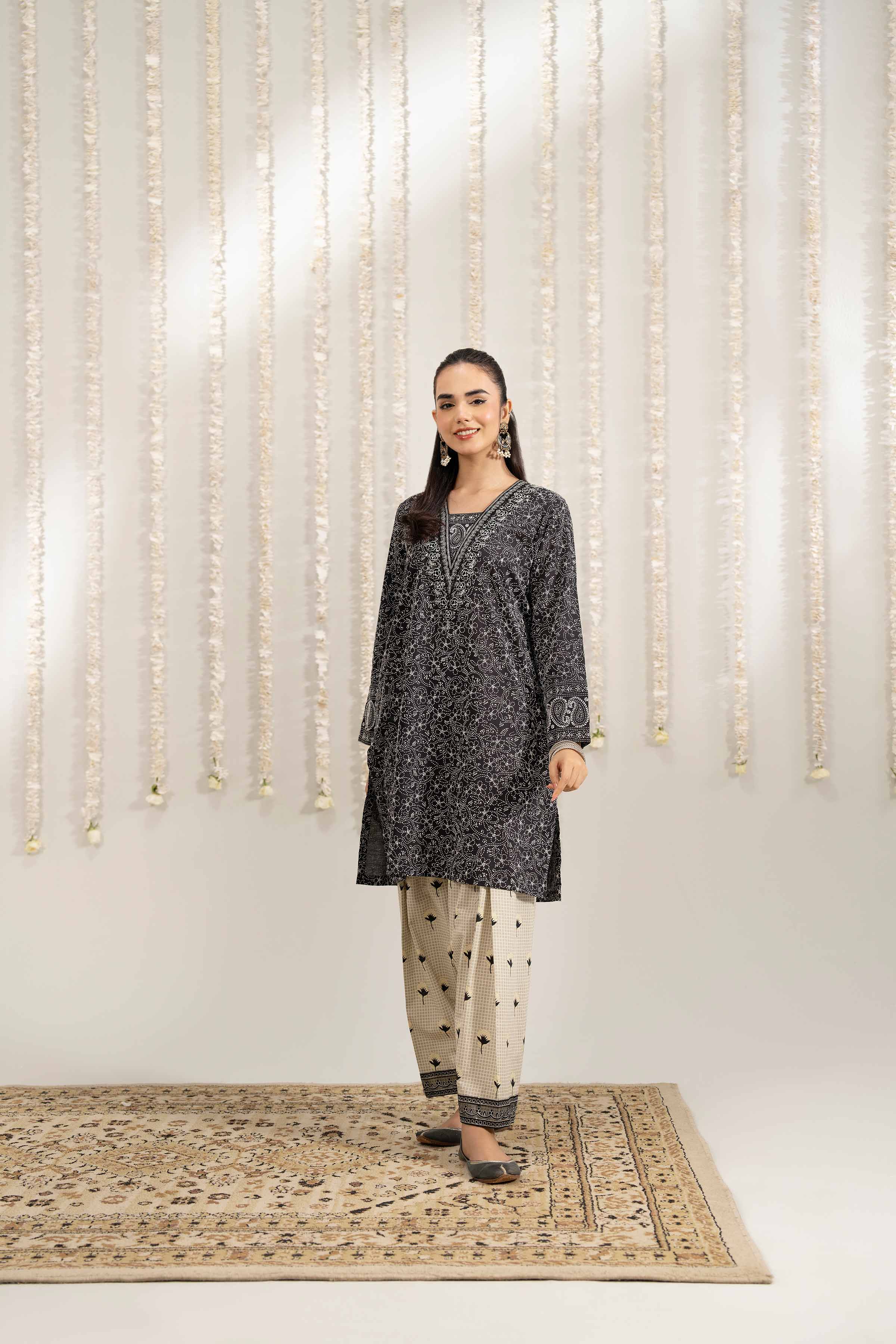 2 Piece - Printed Embroidered Suit - PE25-501 - Image 4