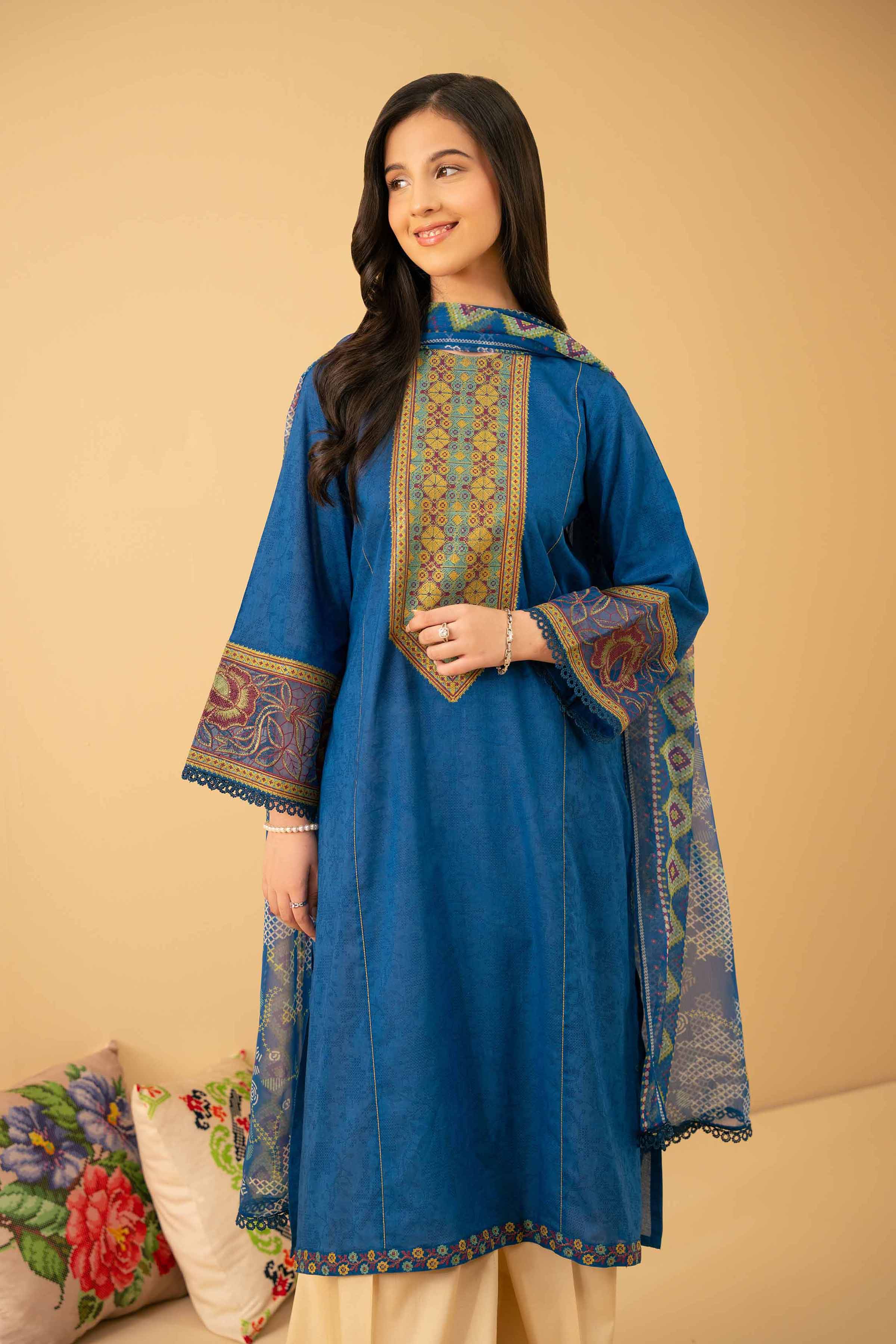 2 Piece - Printed Embroidered Suit - PE25-519 - Image 2