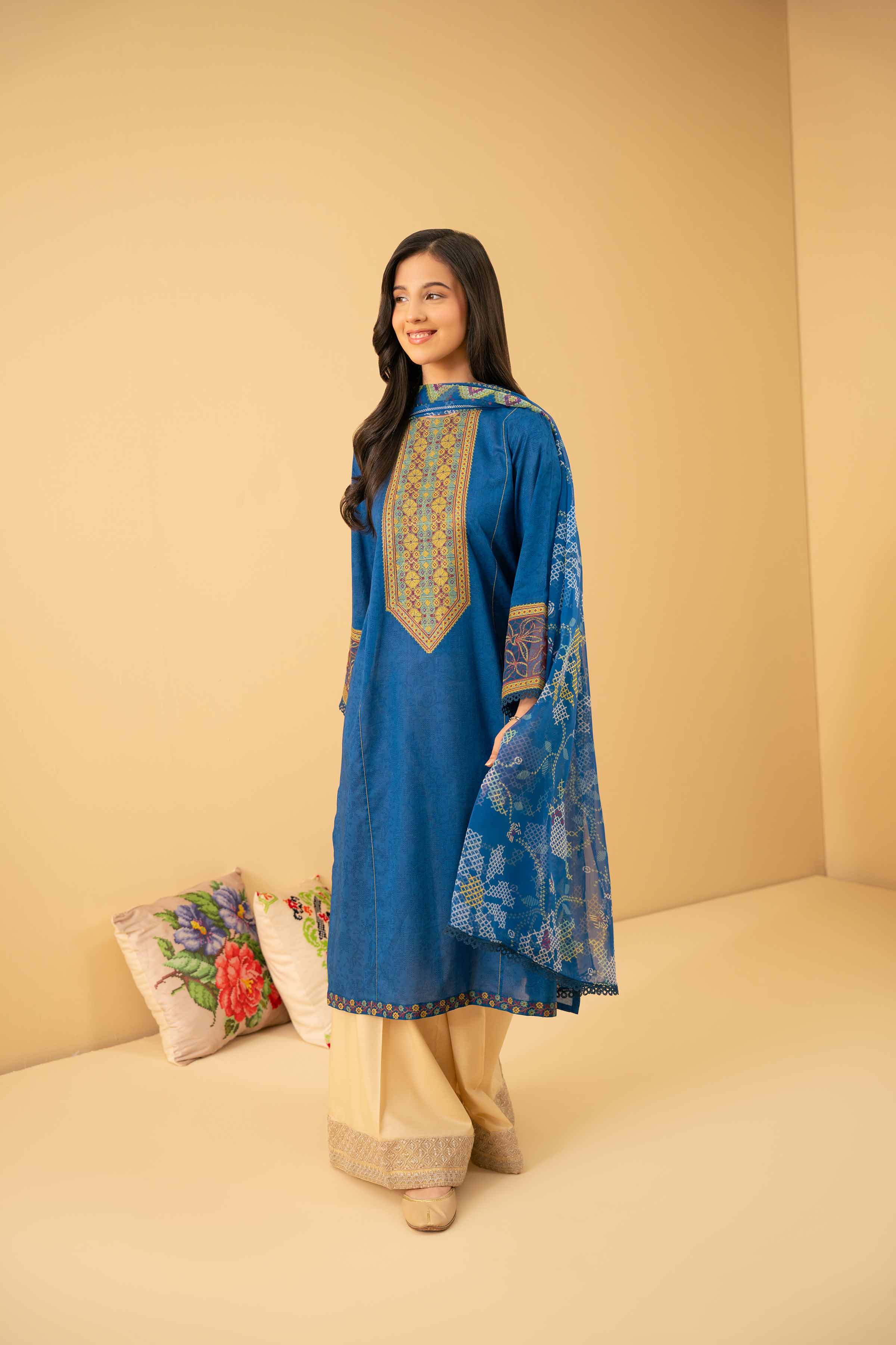 2 Piece - Printed Embroidered Suit - PE25-519 - Image 4
