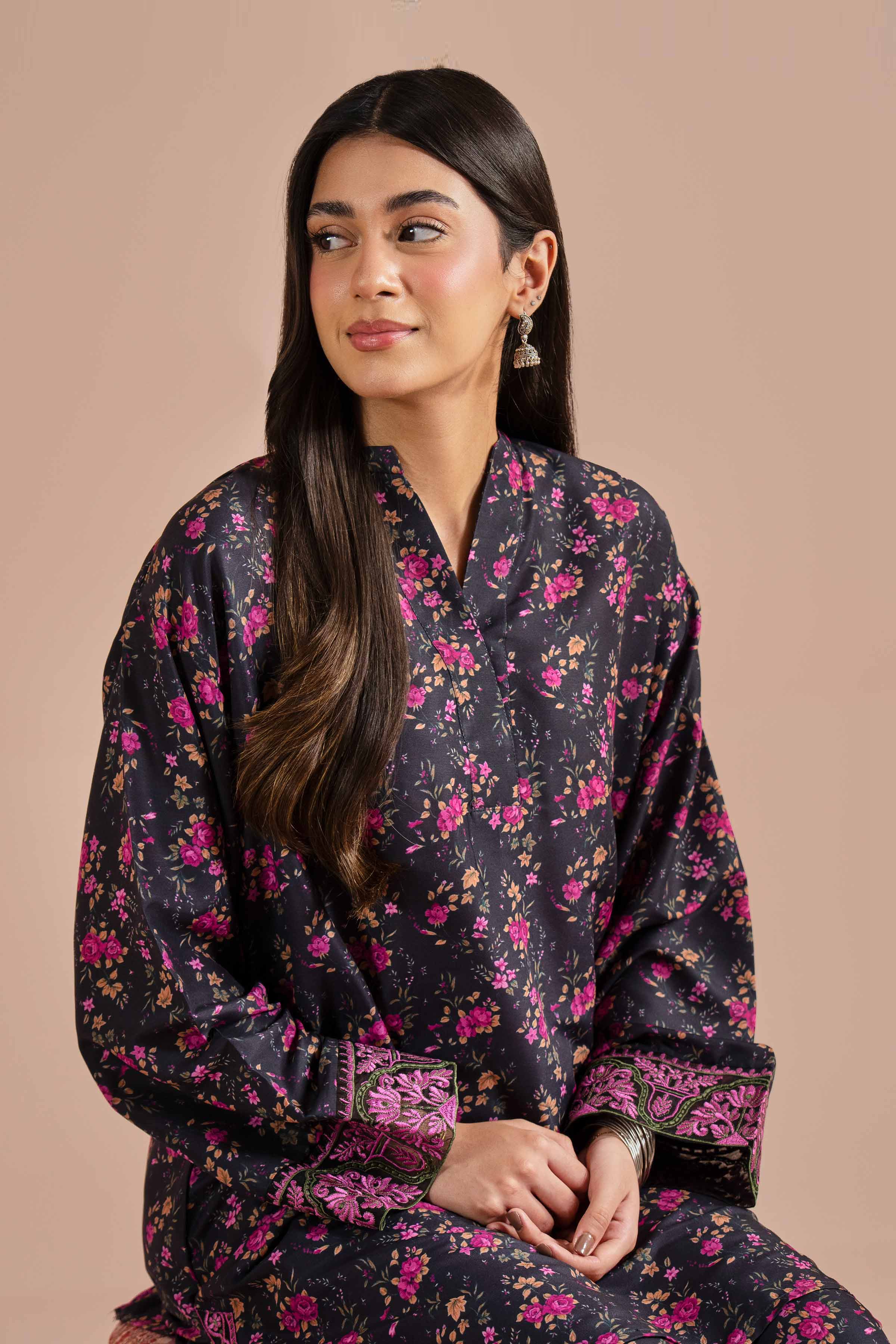 2 Piece - Printed Embroidered Suit - PE26-27 - Image 5