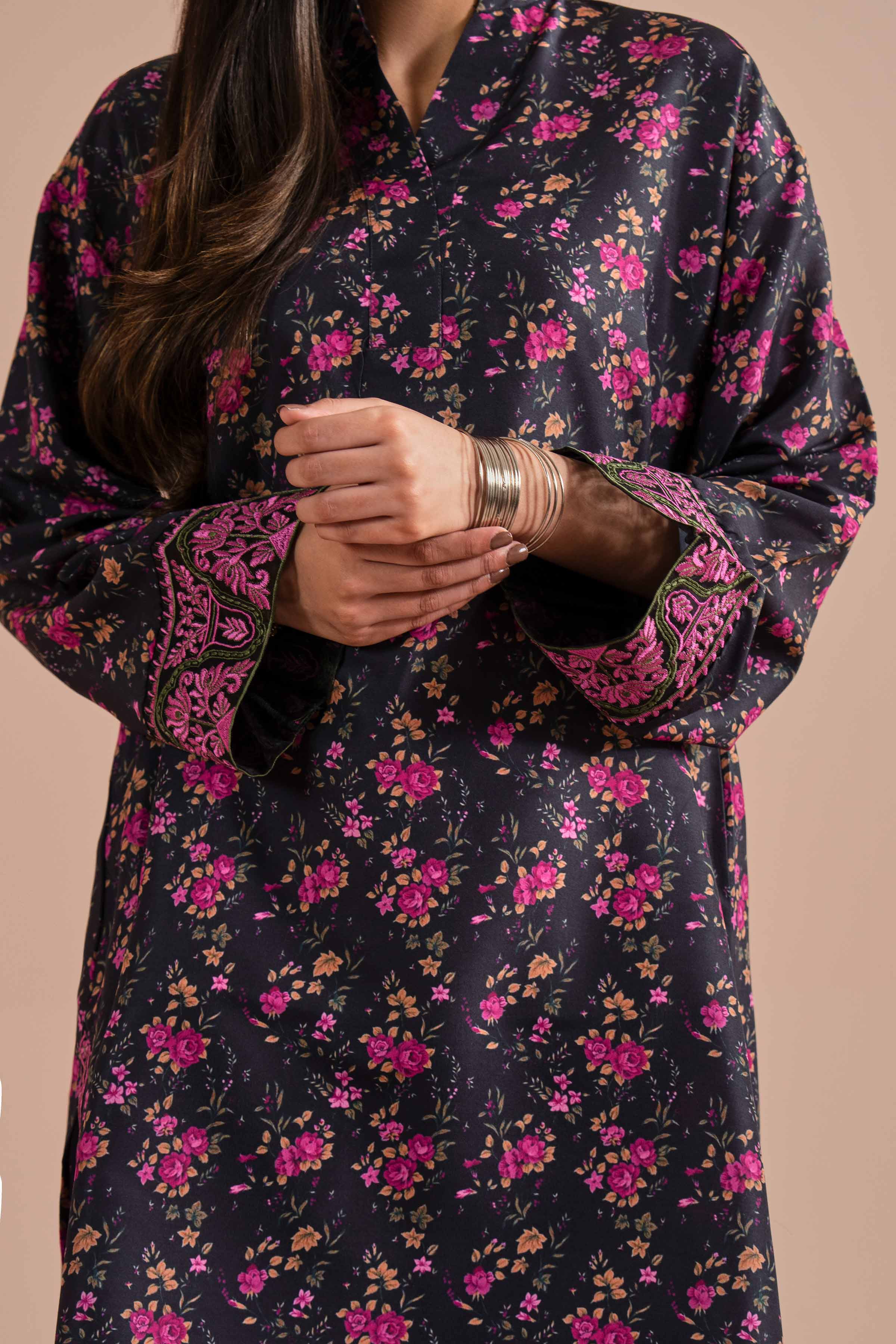 2 Piece - Printed Embroidered Suit - PE26-27 - Image 8