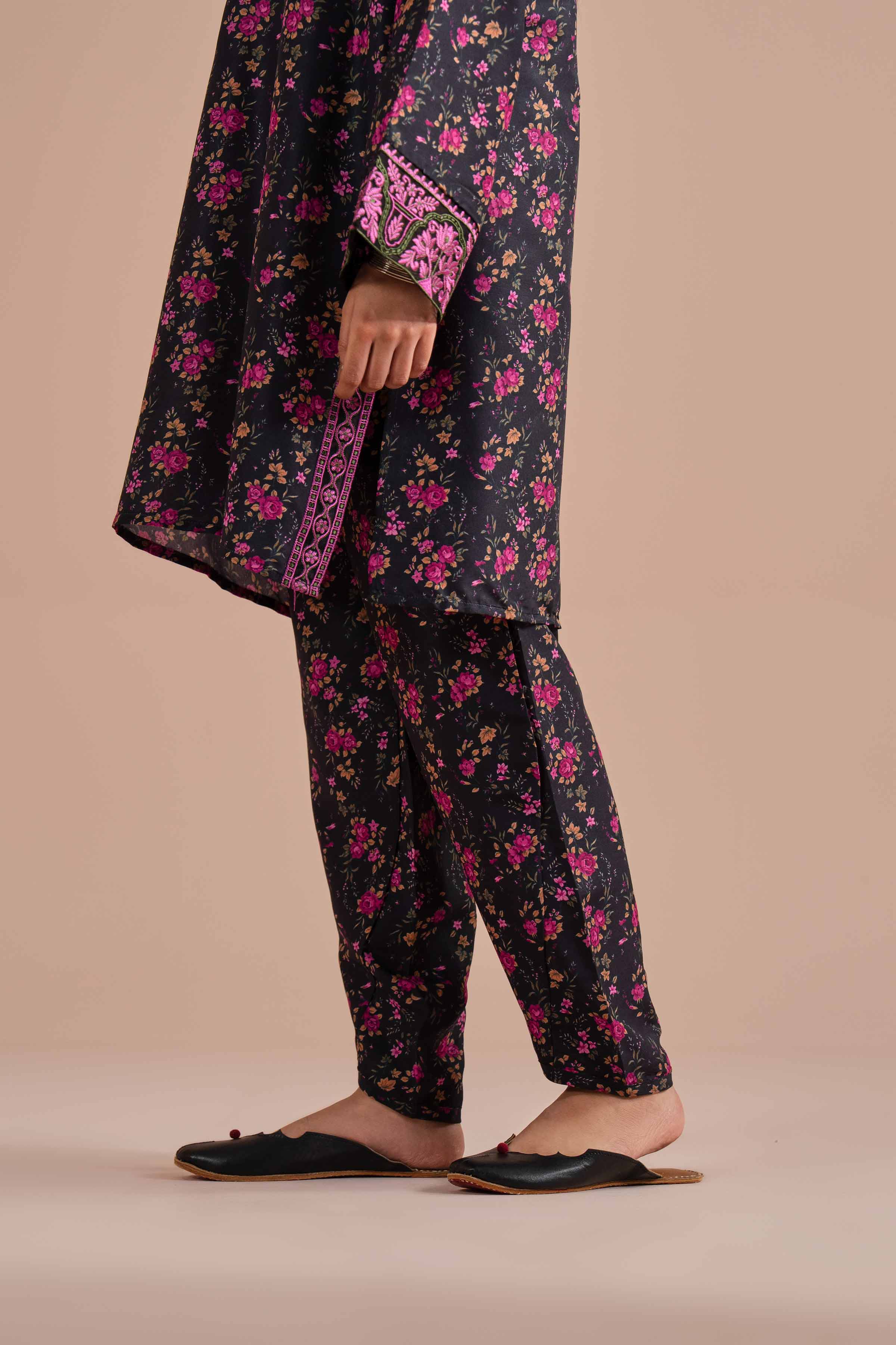 2 Piece - Printed Embroidered Suit - PE26-27 - Image 9