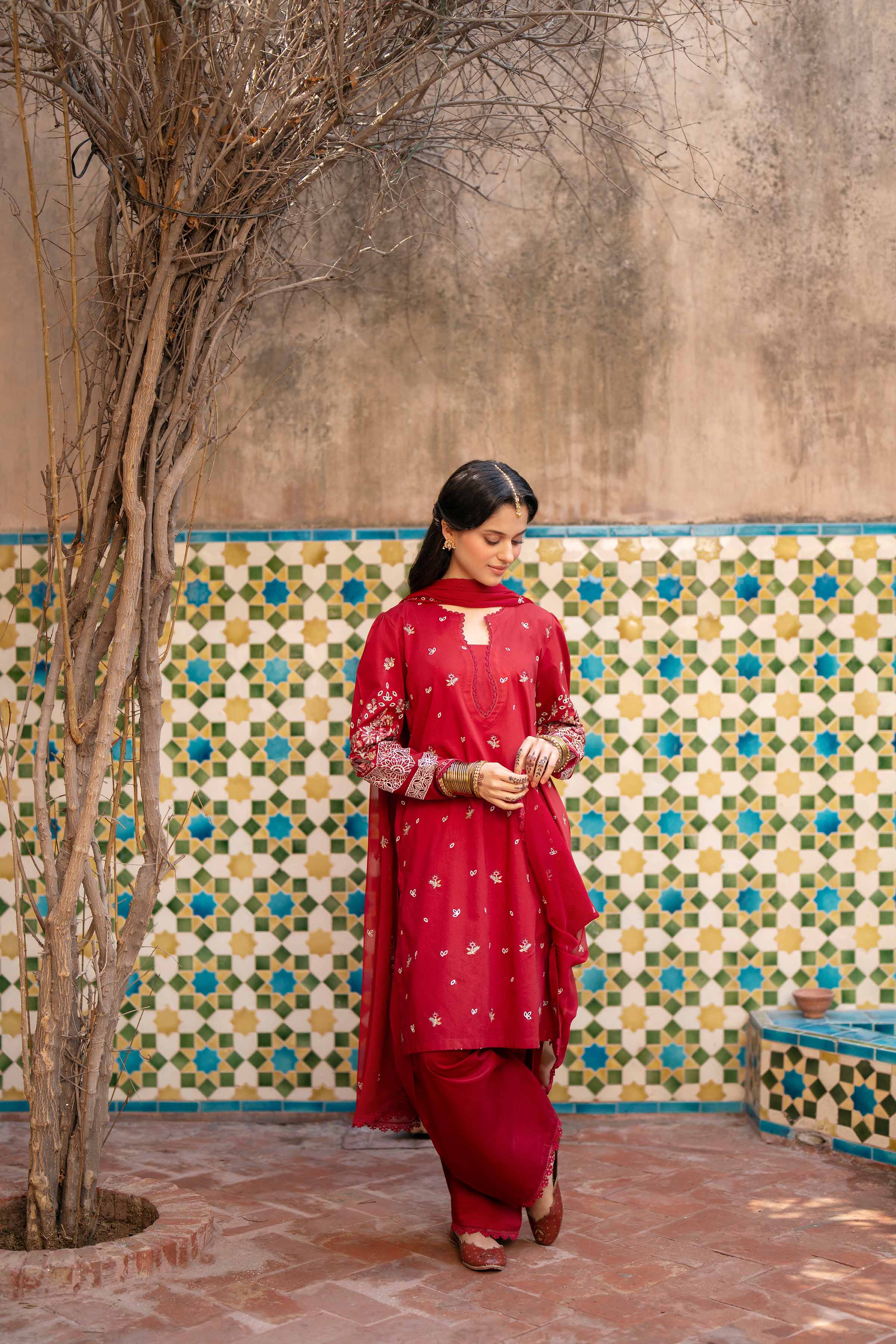 3 Piece - Embroidered Suit - PE26-293 - Image 6