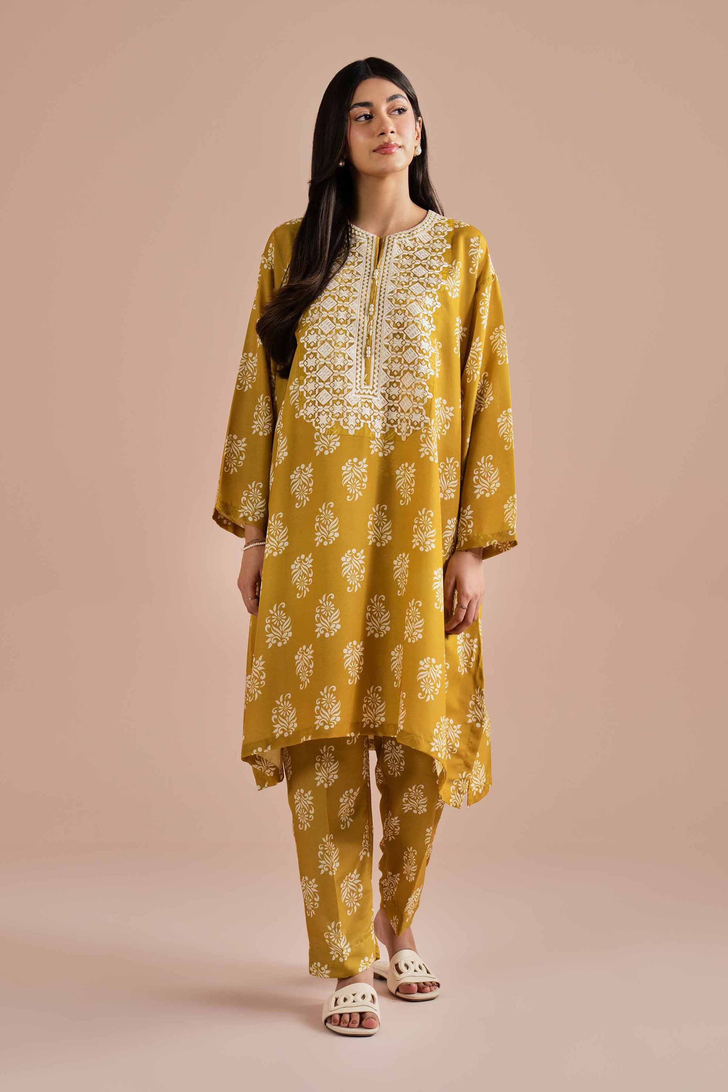 2 Piece - Printed Embroidered Suit - PE26-34 - Image 4