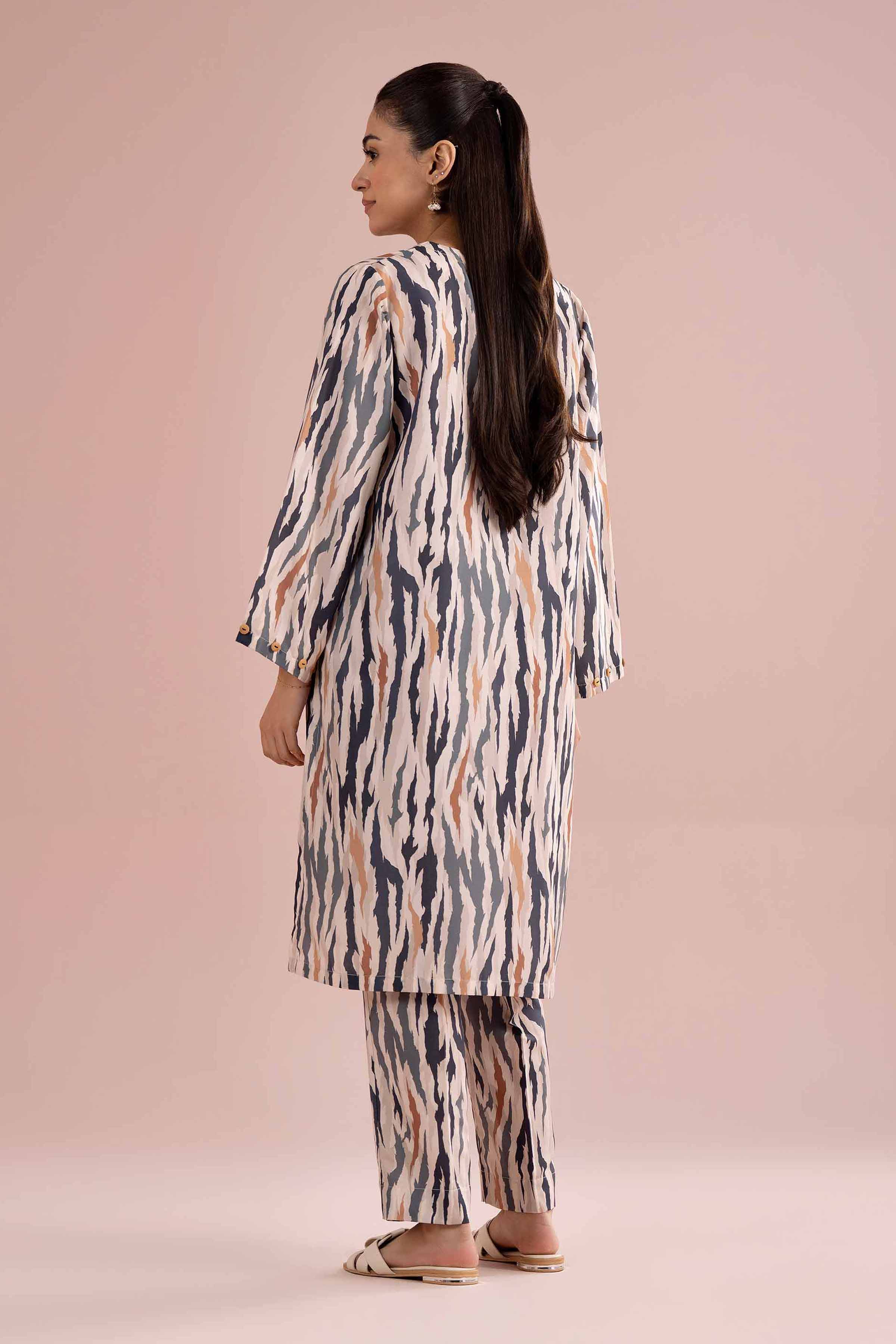 2 Piece - Printed Suit - PE26-365 - Image 4