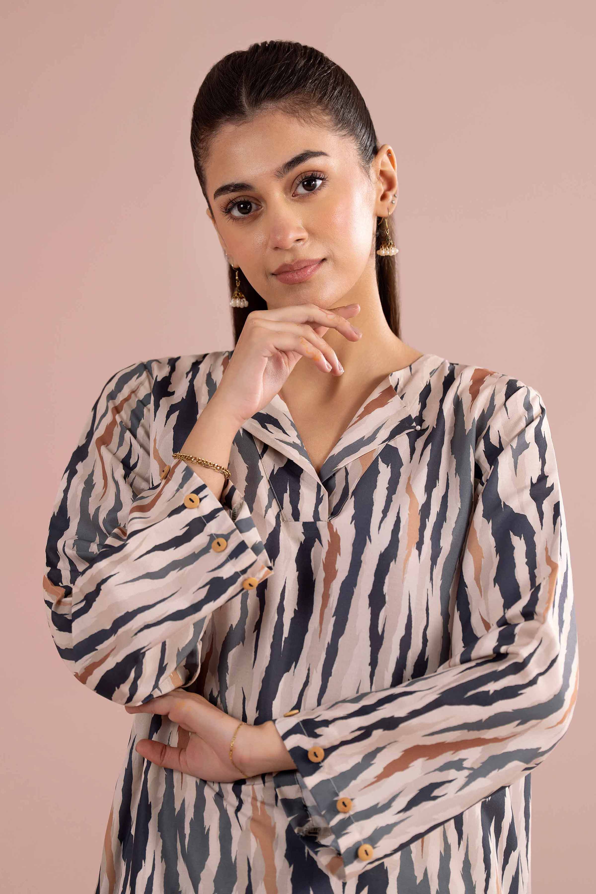 2 Piece - Printed Suit - PE26-365 - Image 7