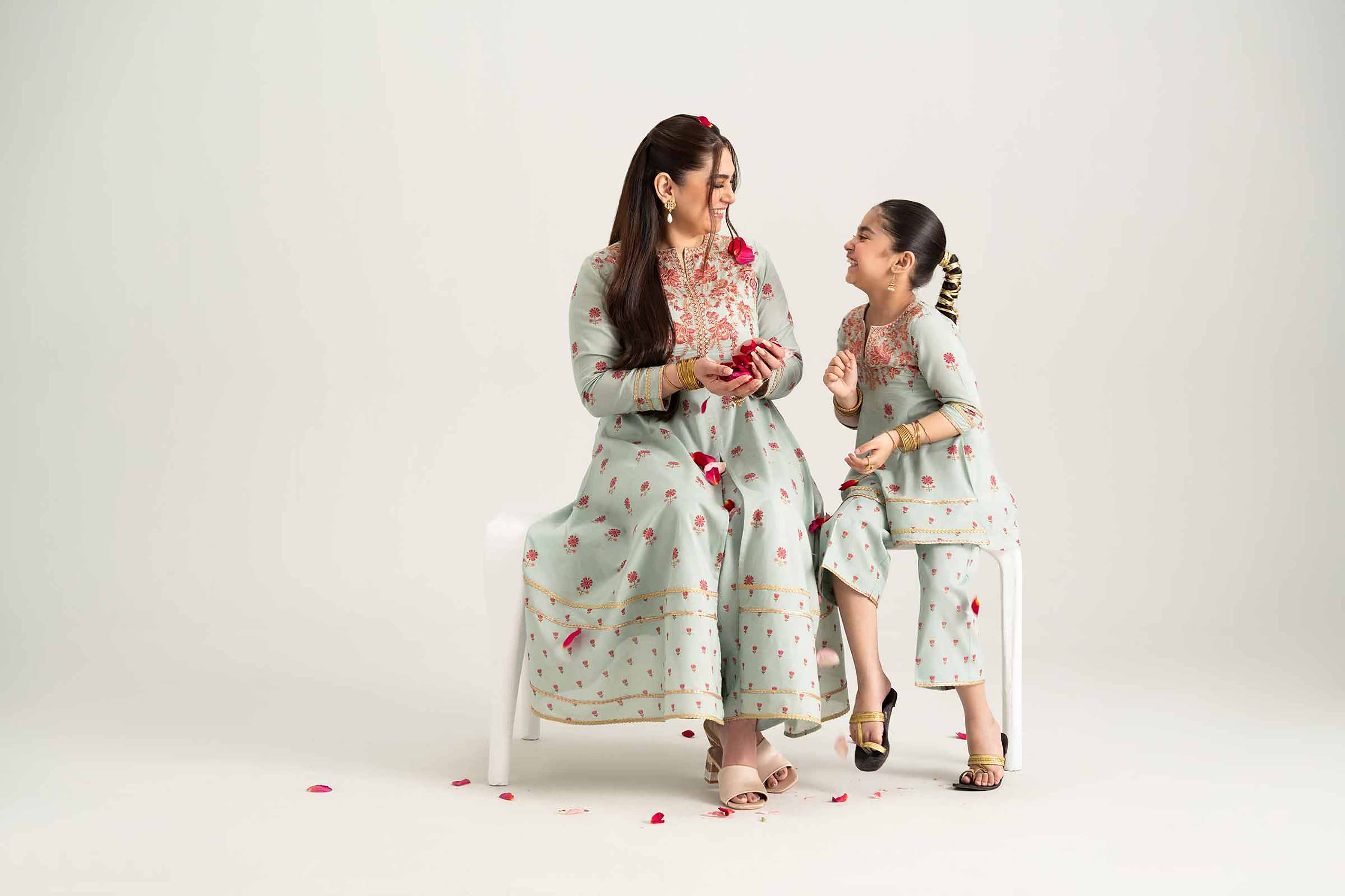 2 Piece - Embroidered Suit - PMD25-08 M - Image 12