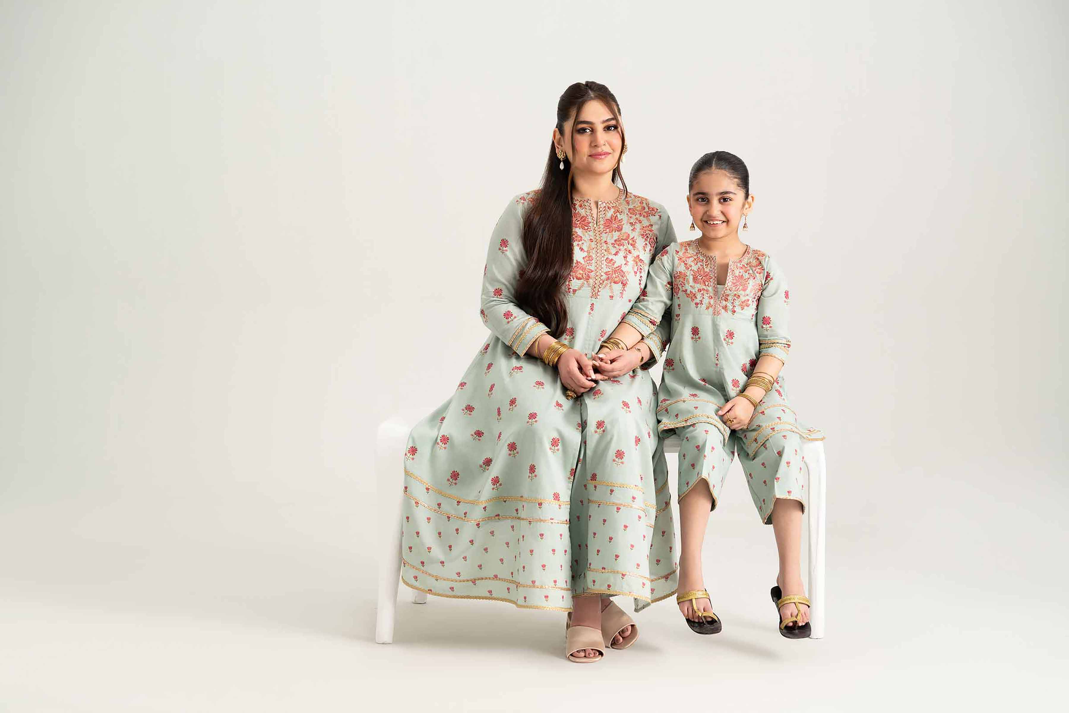 2 Piece - Embroidered Suit - PMD25-08 M - Image 9