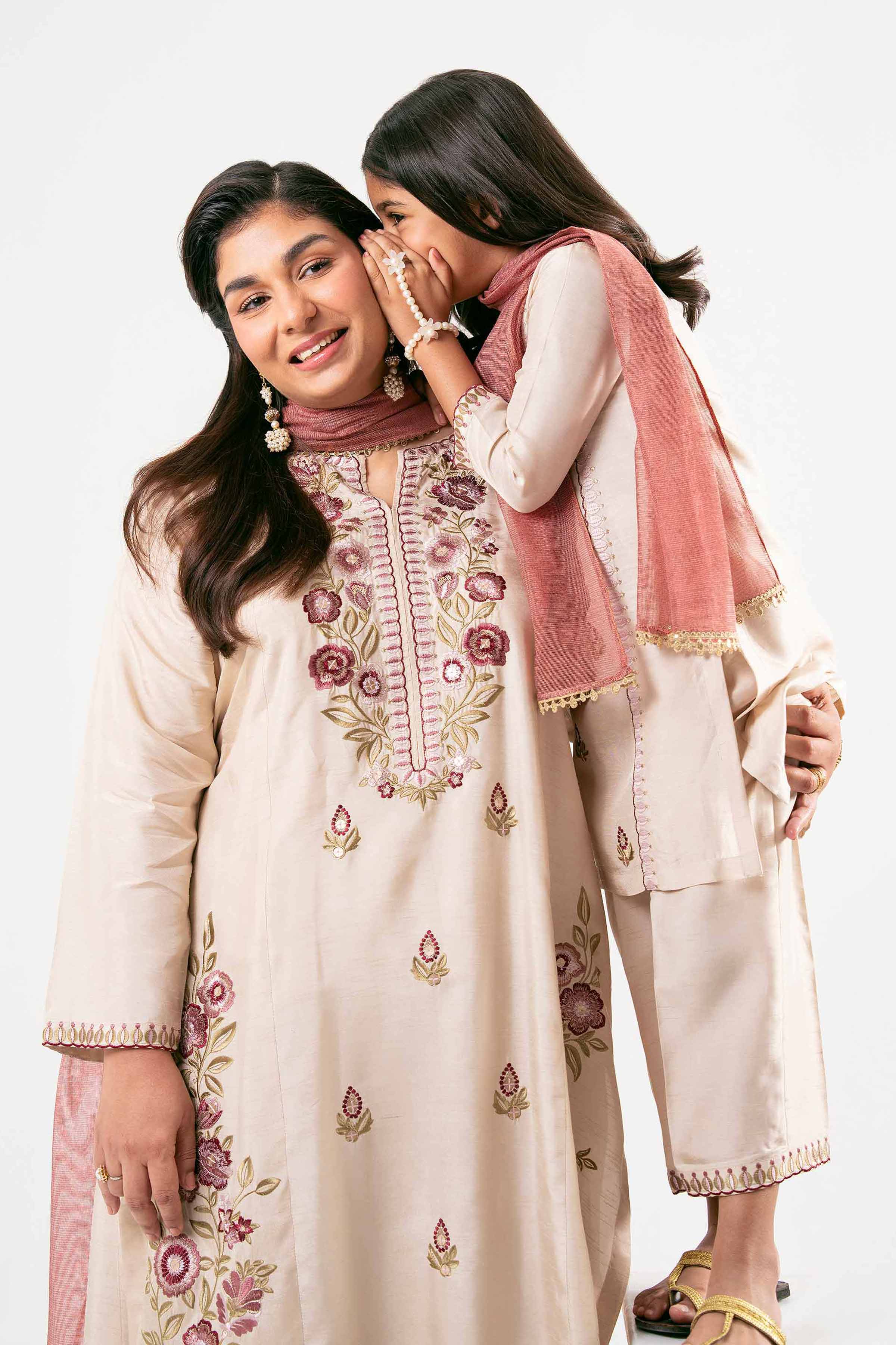 3 Piece - Embroidered Suit - PMD25-14 M - Image 10
