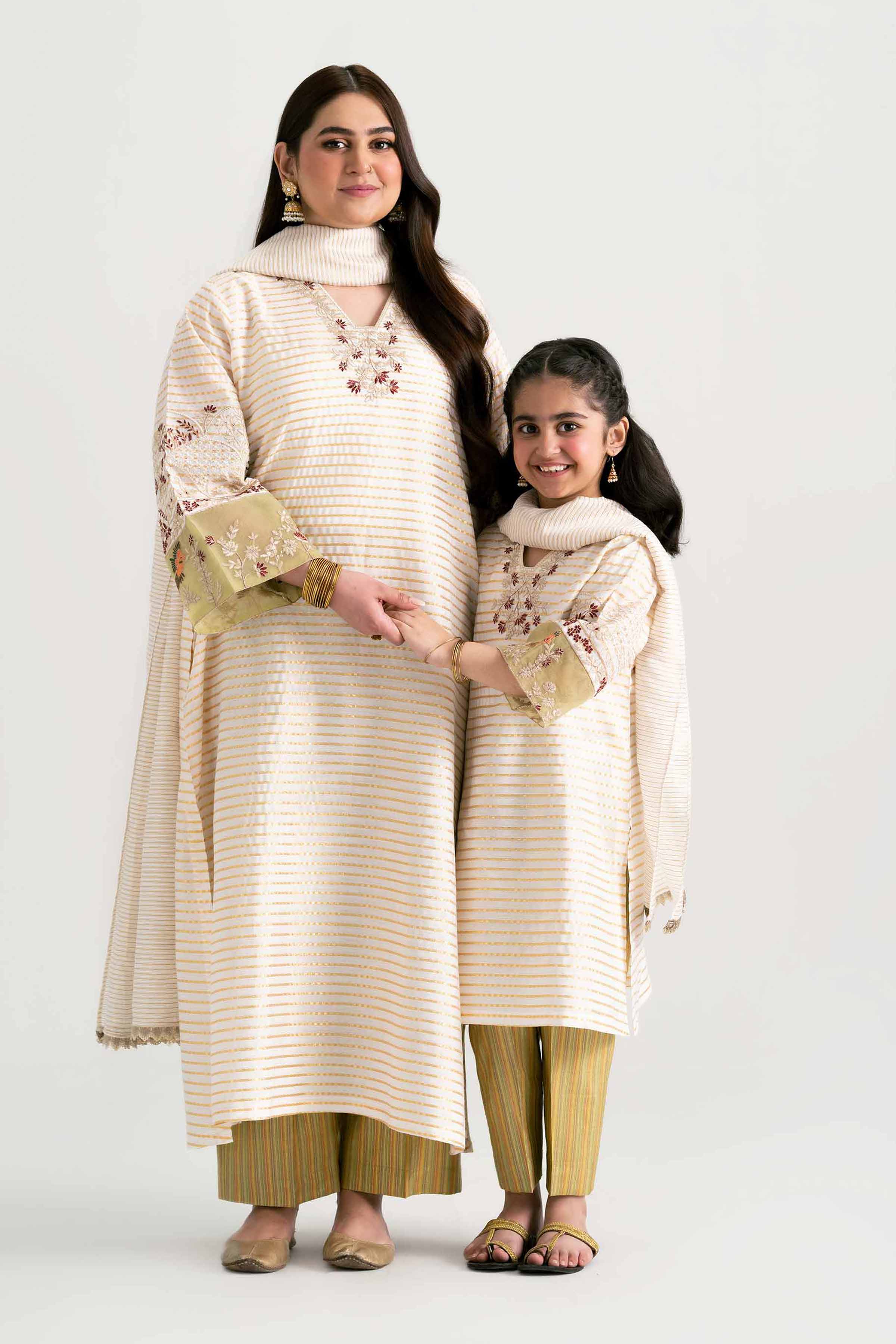 3 Piece - Embroidered Suit - PMD25-15 M - Image 5