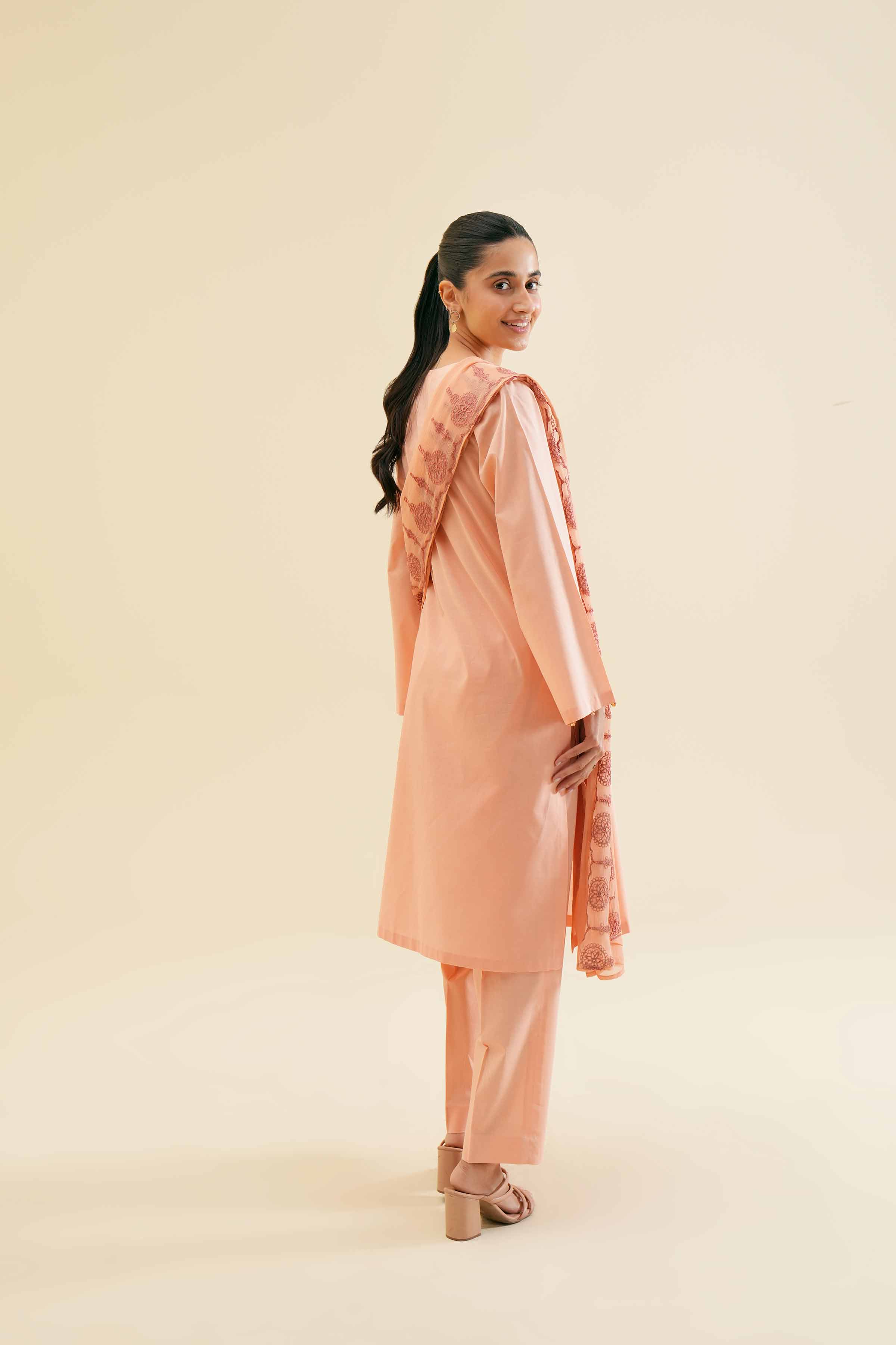 3 Piece - Embroidered Suit - PS24-112 - Image 3