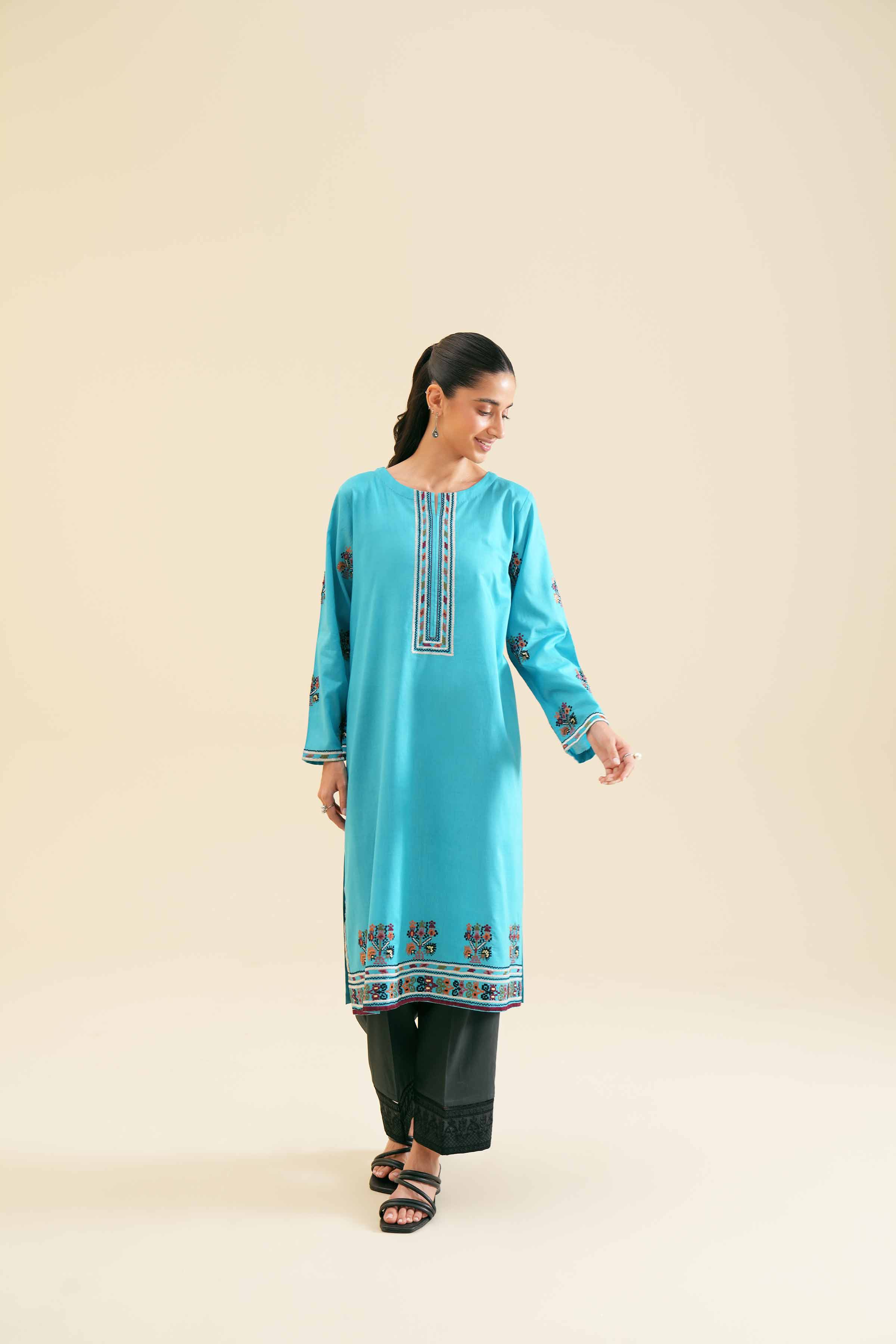 Embroidered Shirt - PS24-126 - Image 4