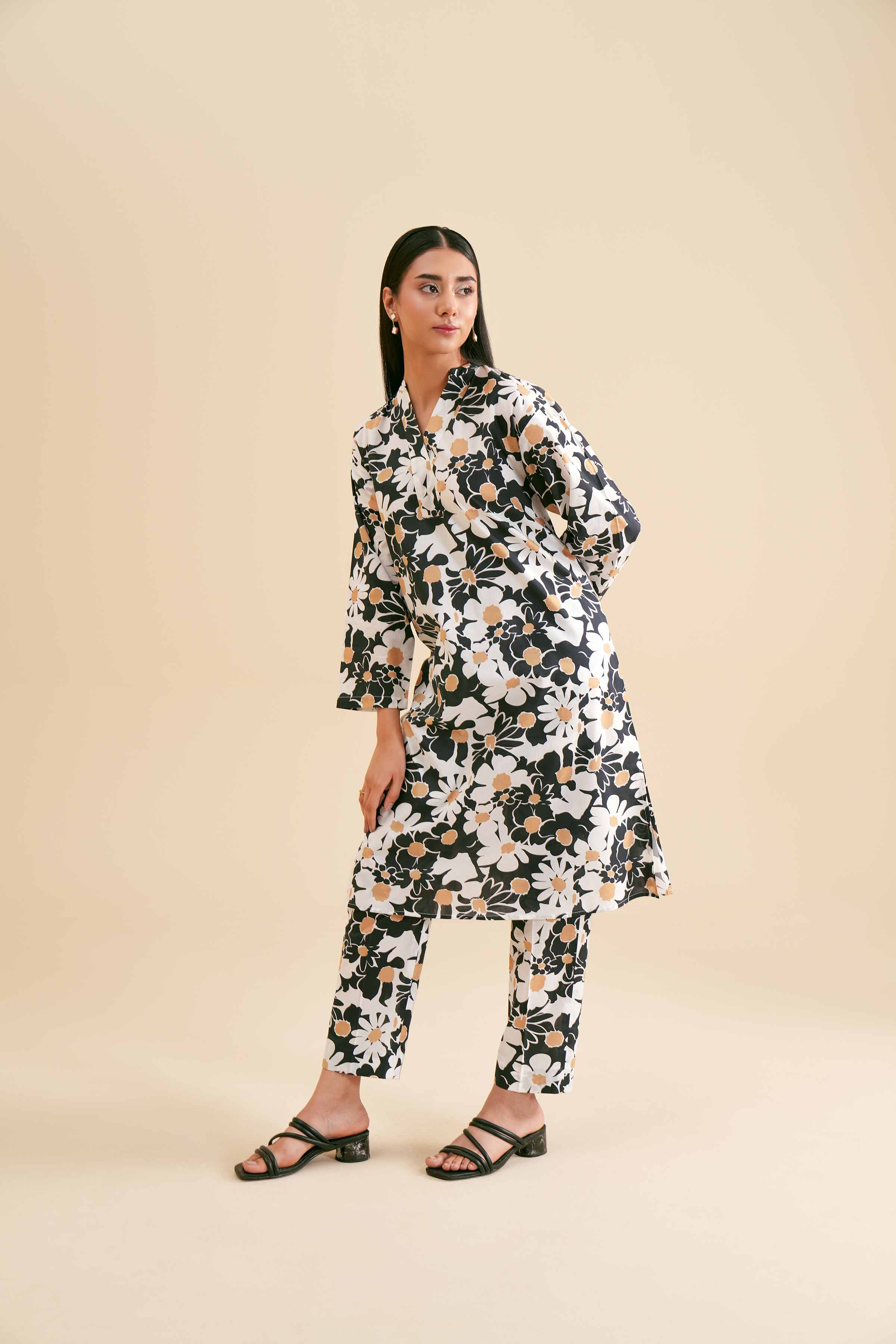 2 Piece - Printed Suit - PS24-266 - Image 7