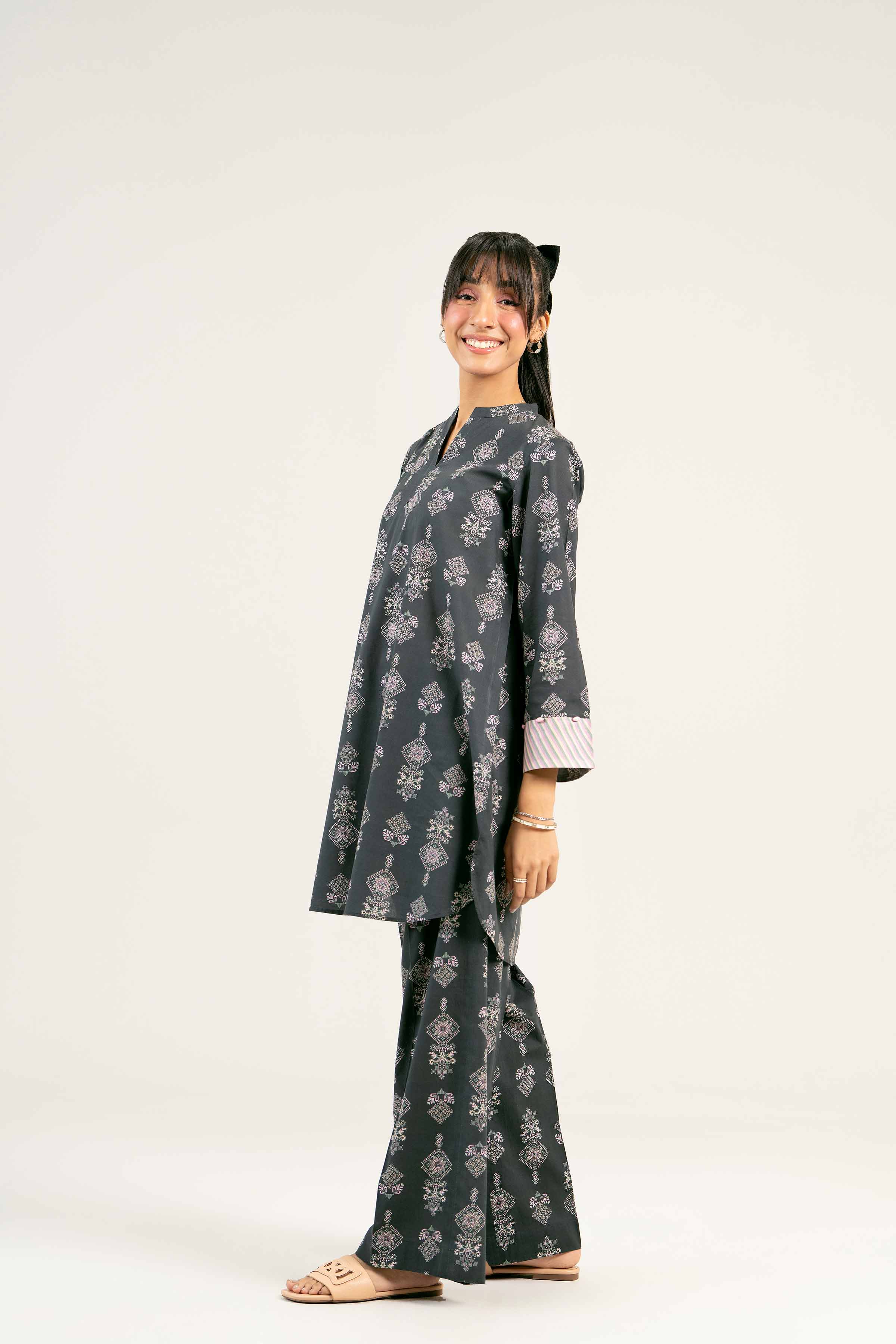 2 Piece - Printed Suit - PS25-14 - Image 4